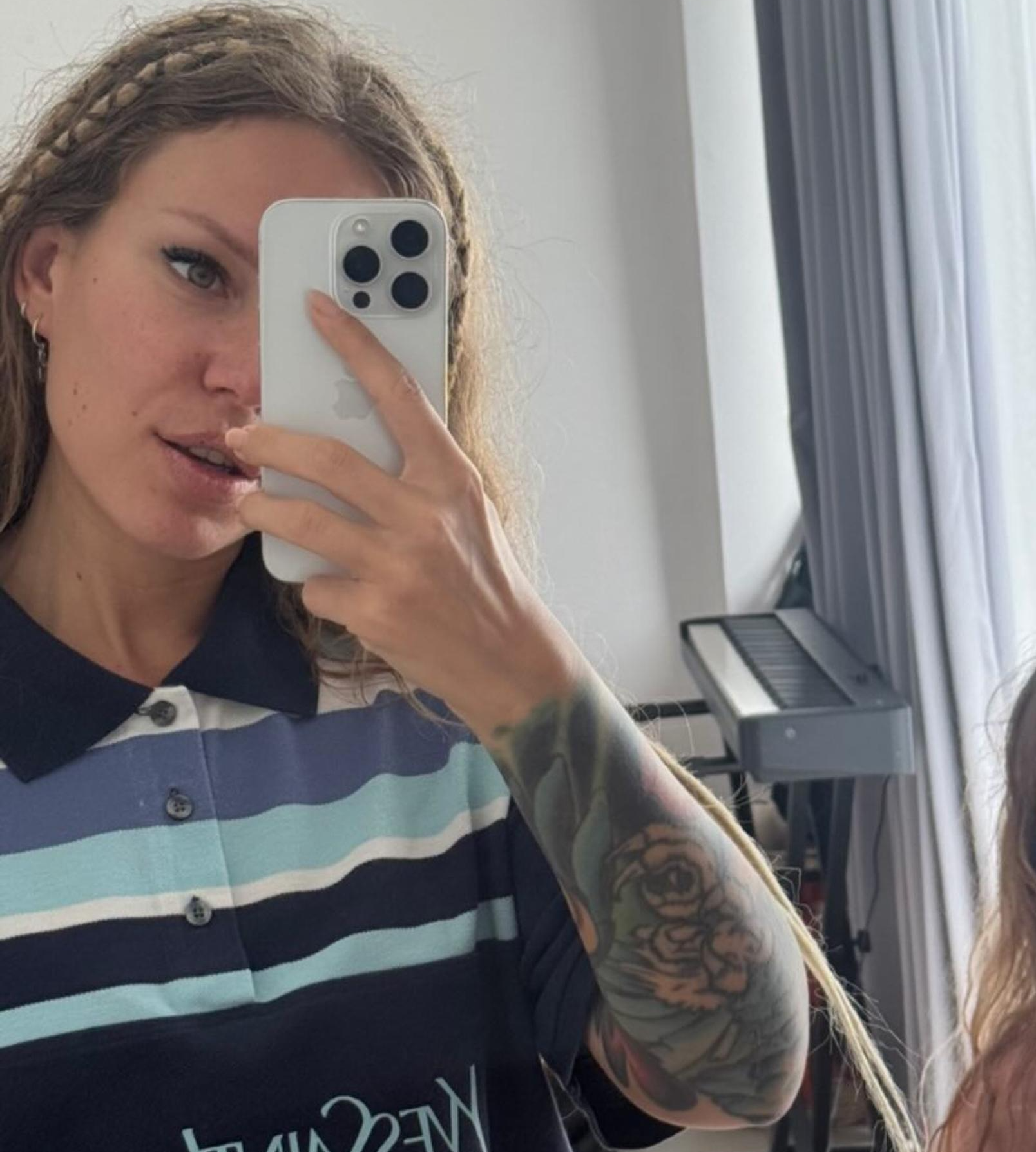 Новая татуировка Риты Дакоты. Фото: Инстаграм (запрещён в РФ) @ritadakota