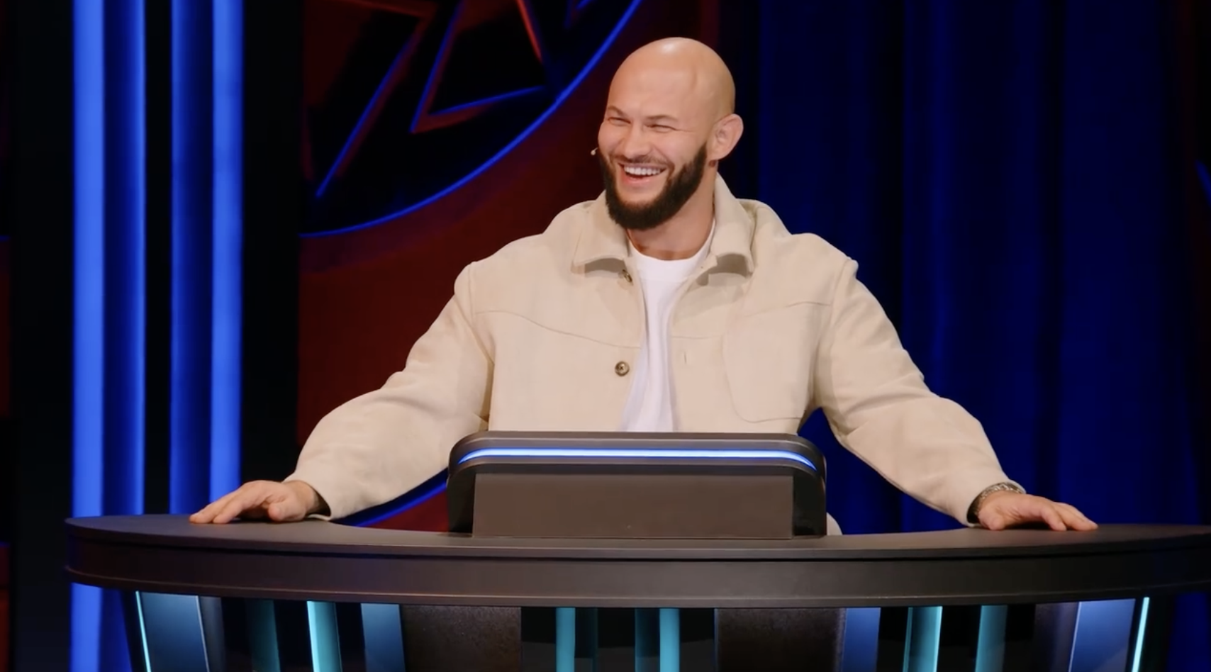 Джиган в роли магистра в шоу «Джиганина». Скрин: «Джиганина»