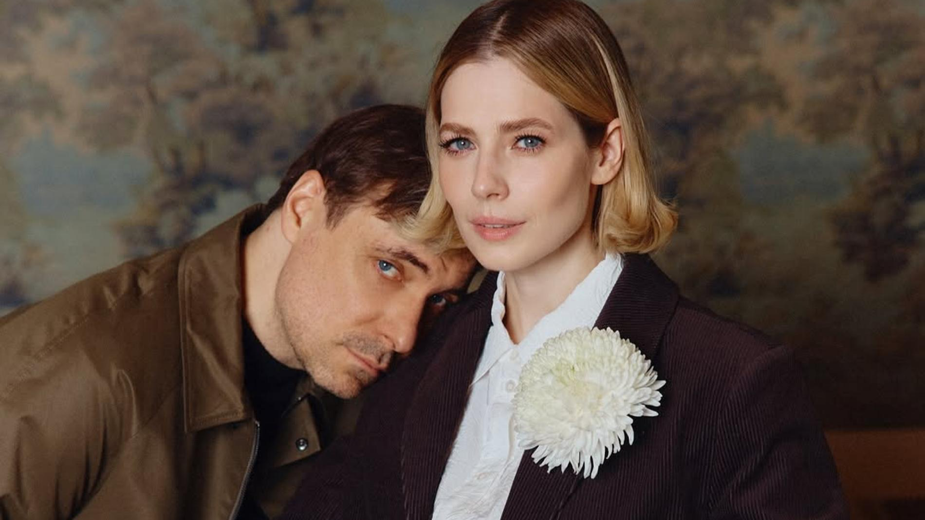 Porno rus onalar mast ogillarini beradi külot orqali qin