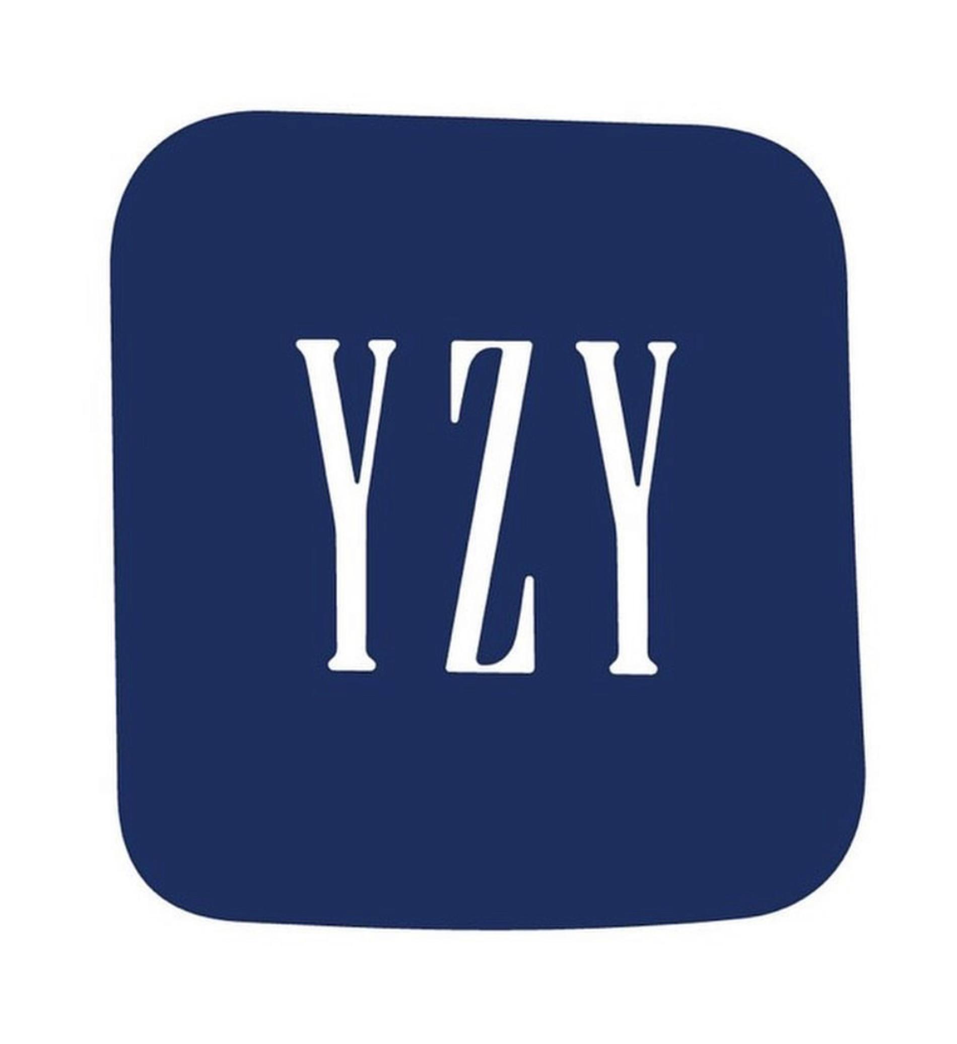 Фото © Twitter @kanyewest