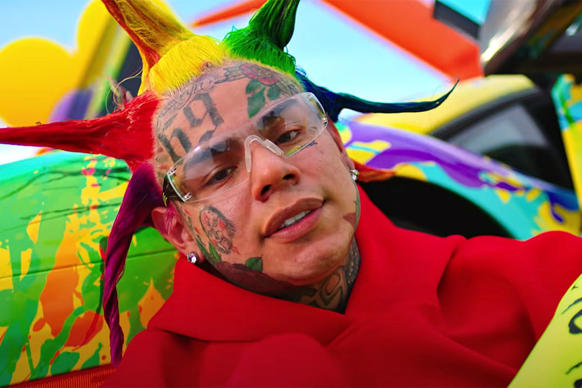 6ix9ine обвинили в педофилии и создании детского порно