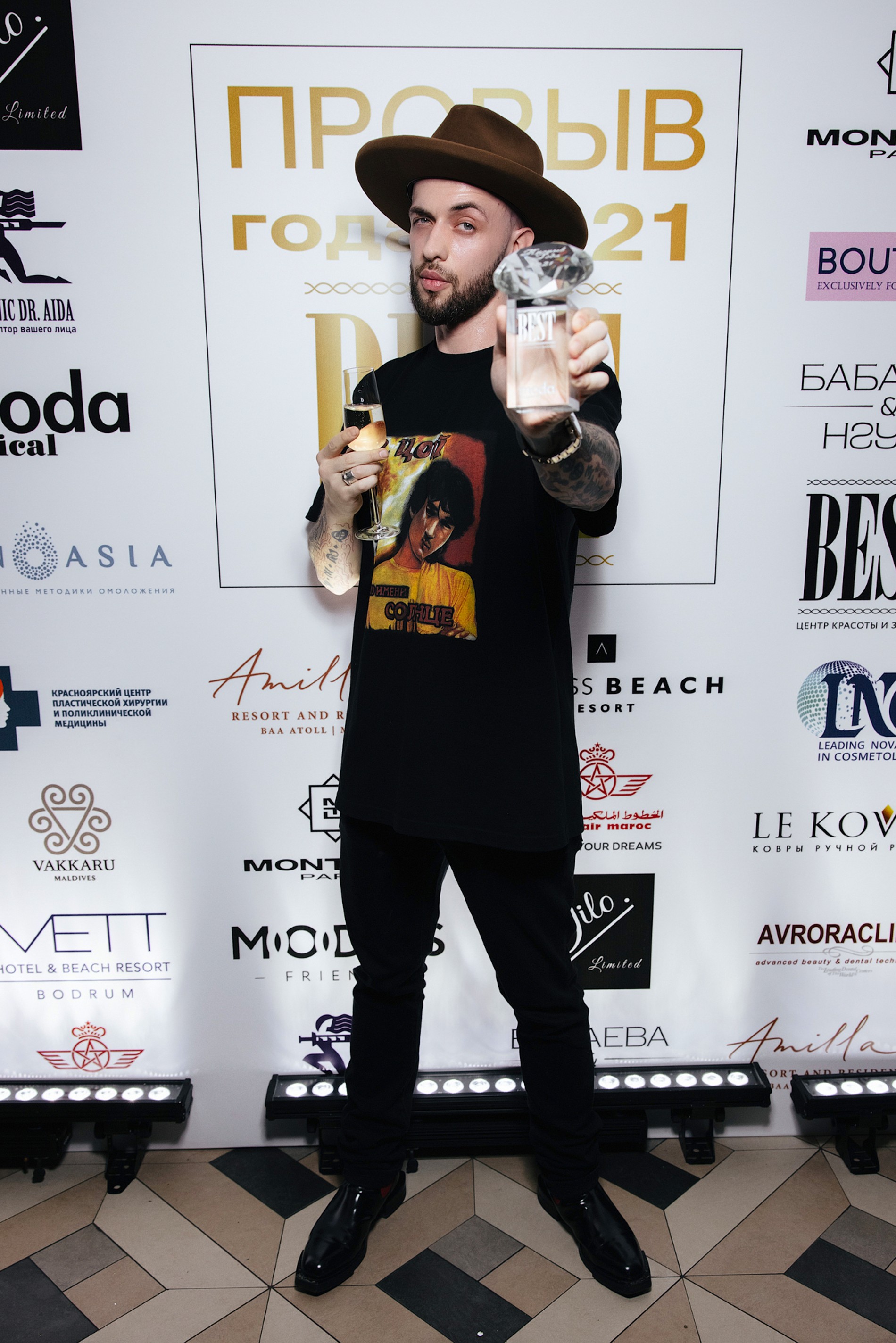 Рэпер ST
Победа в номинации «Рэп-исполнитель года»