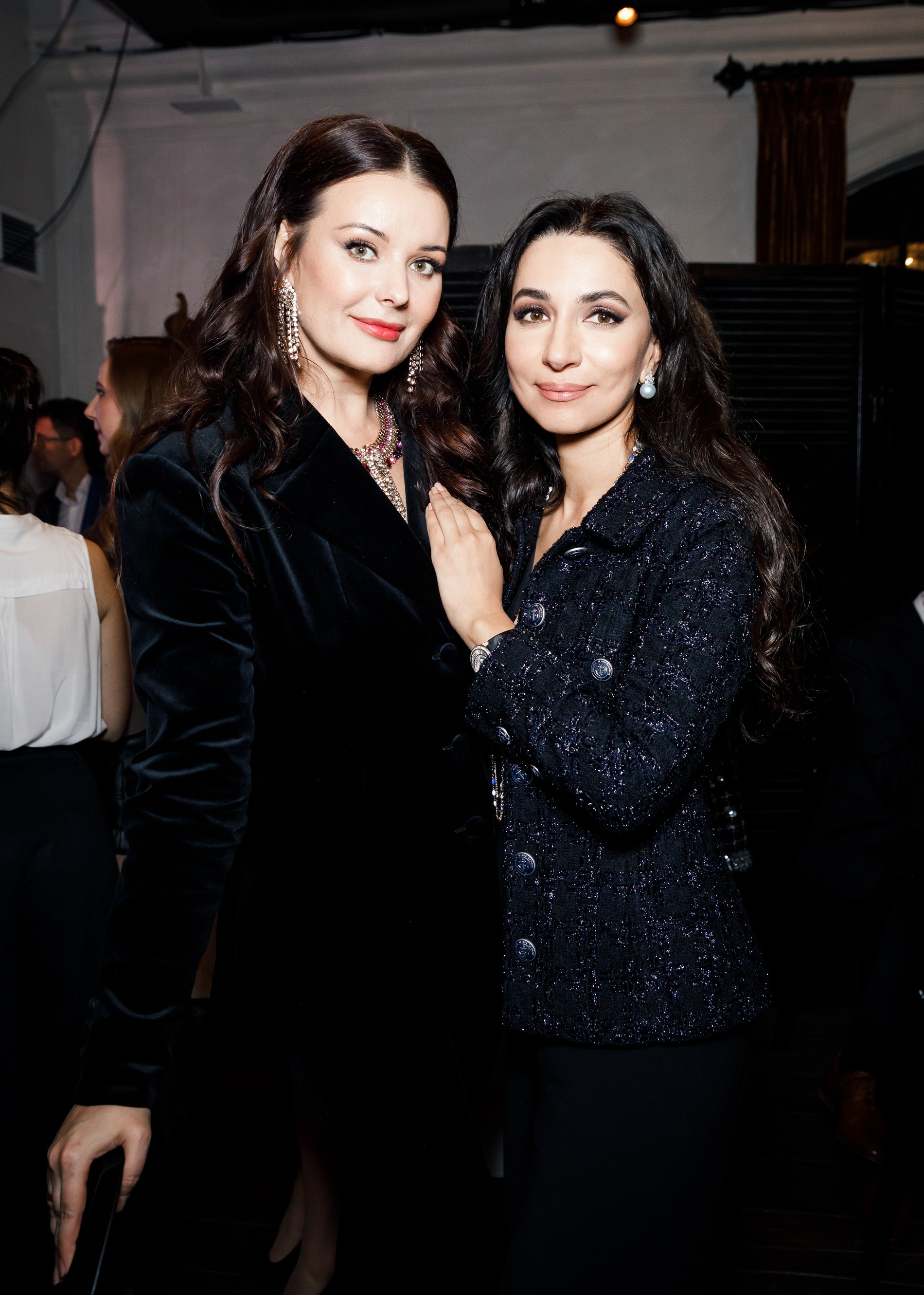 Оксана Федорова и Зара (победа в номинации «Альбом года»)