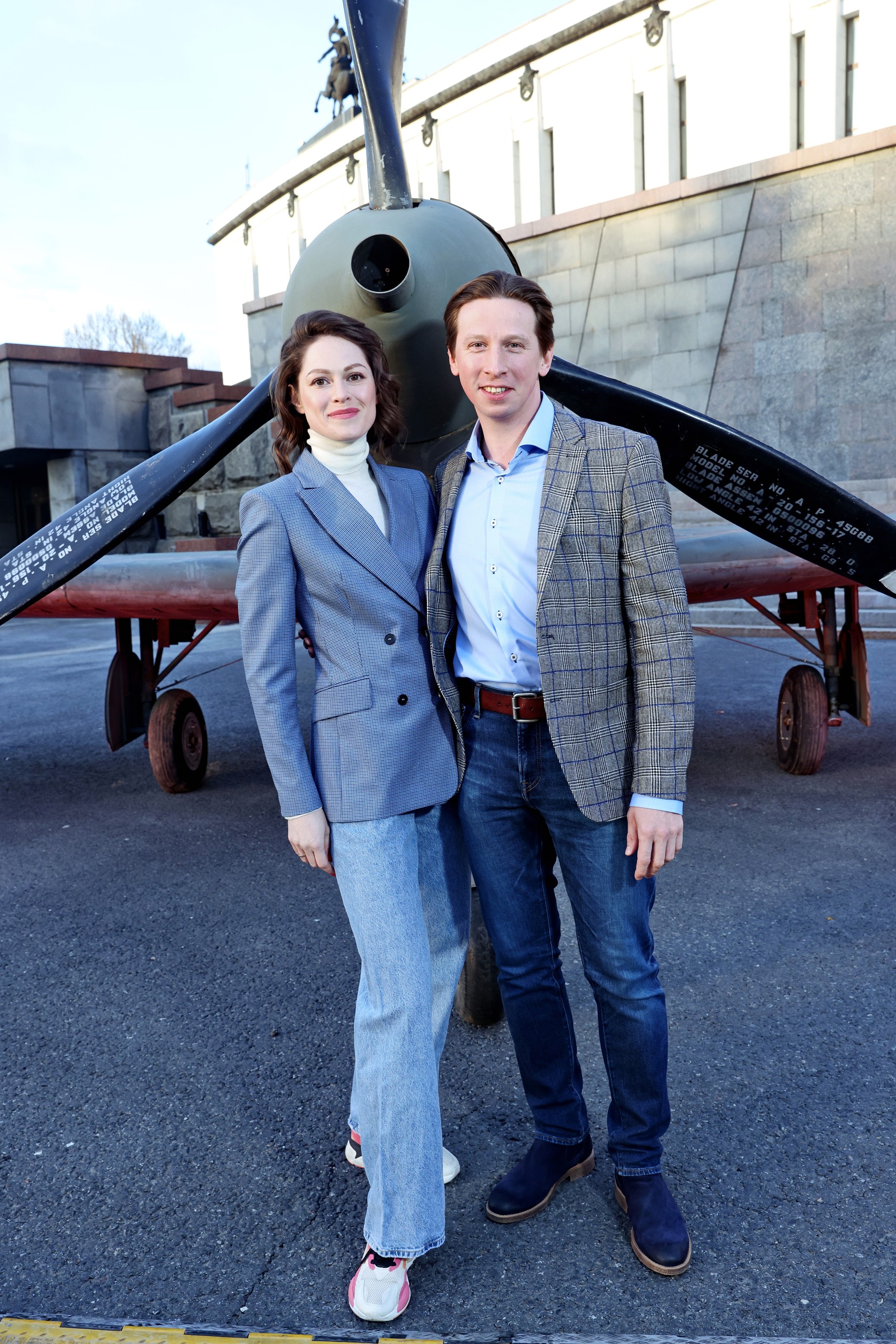 Дмитрий Лысенков с супругой