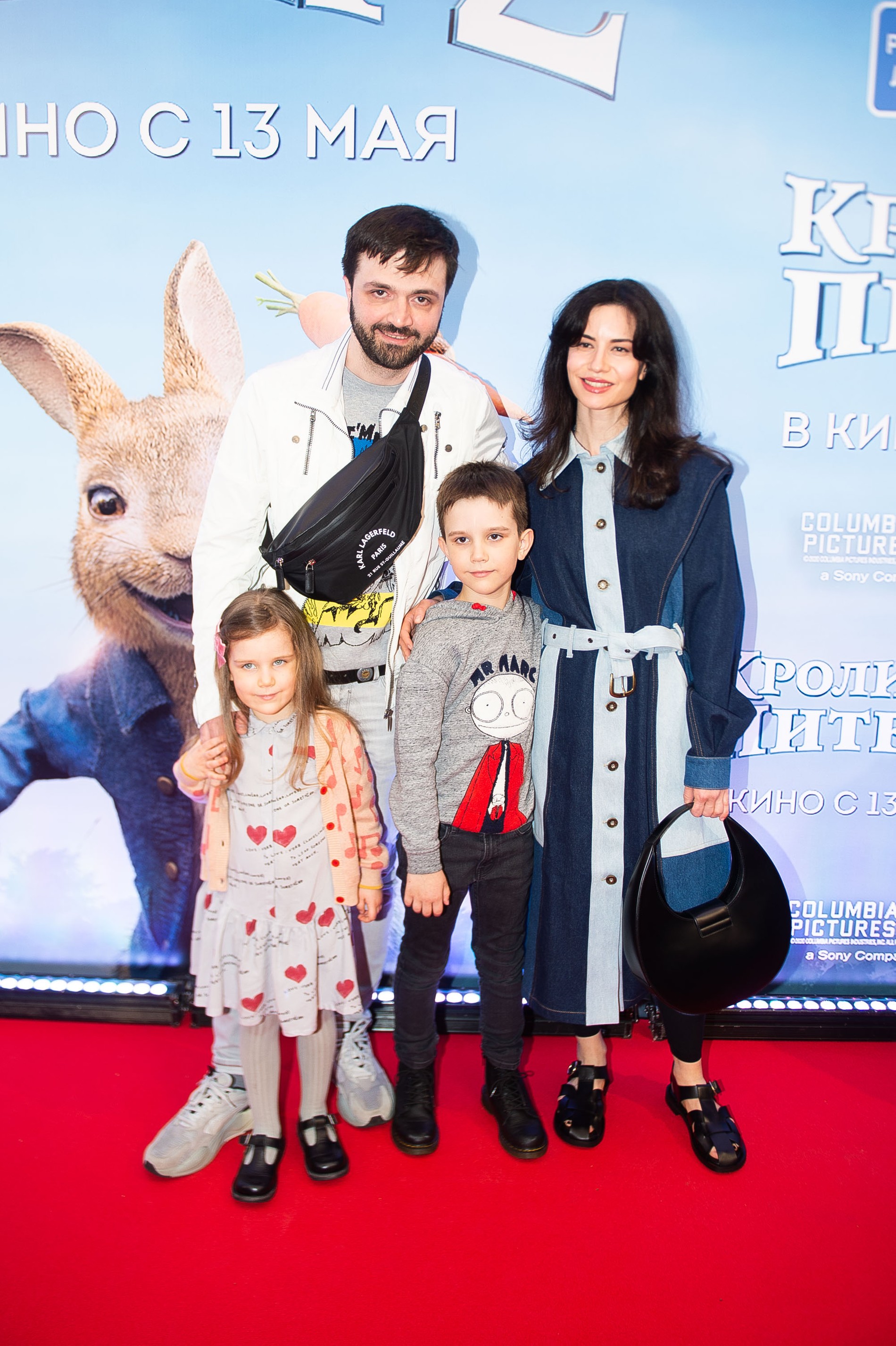 Зураб Матуа с женой и детьми