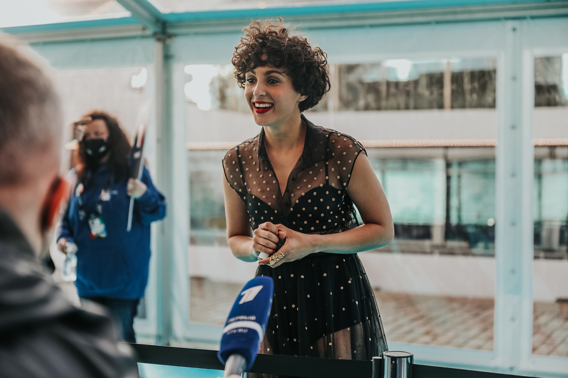 Барбара Прави дает интервью российской делегации