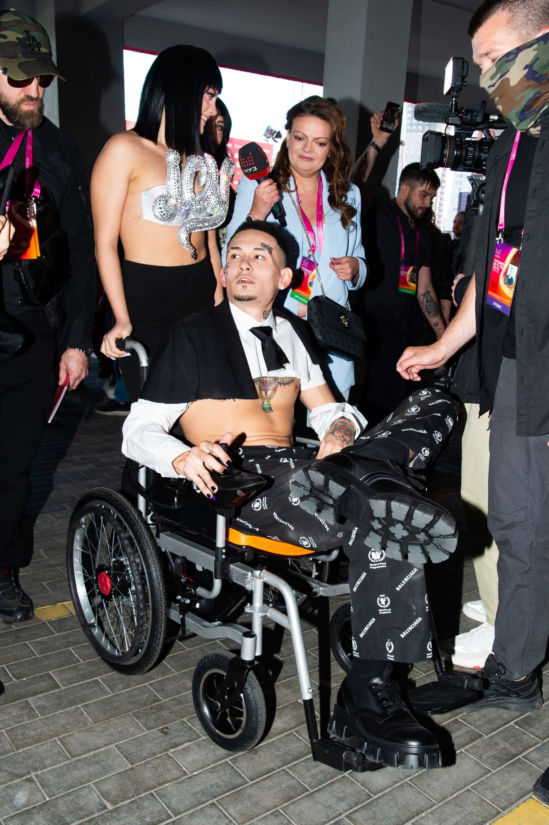 Моргенштерн, сзади него — Дилара