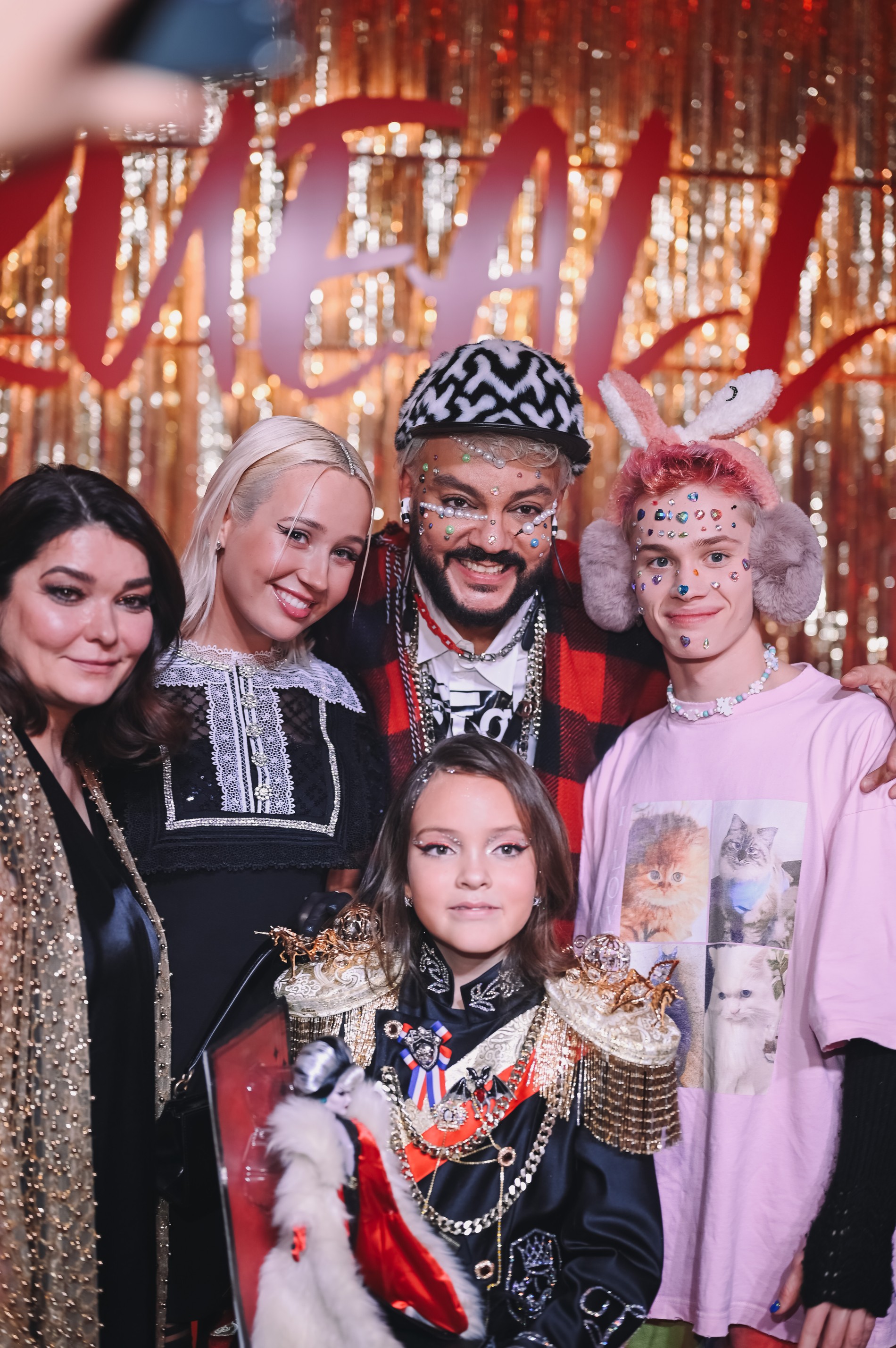 Крестная именинницы Наталья Ефремова, Клава Кока, Филипп Киркоров, Даня Милохин и Алла-Виктория