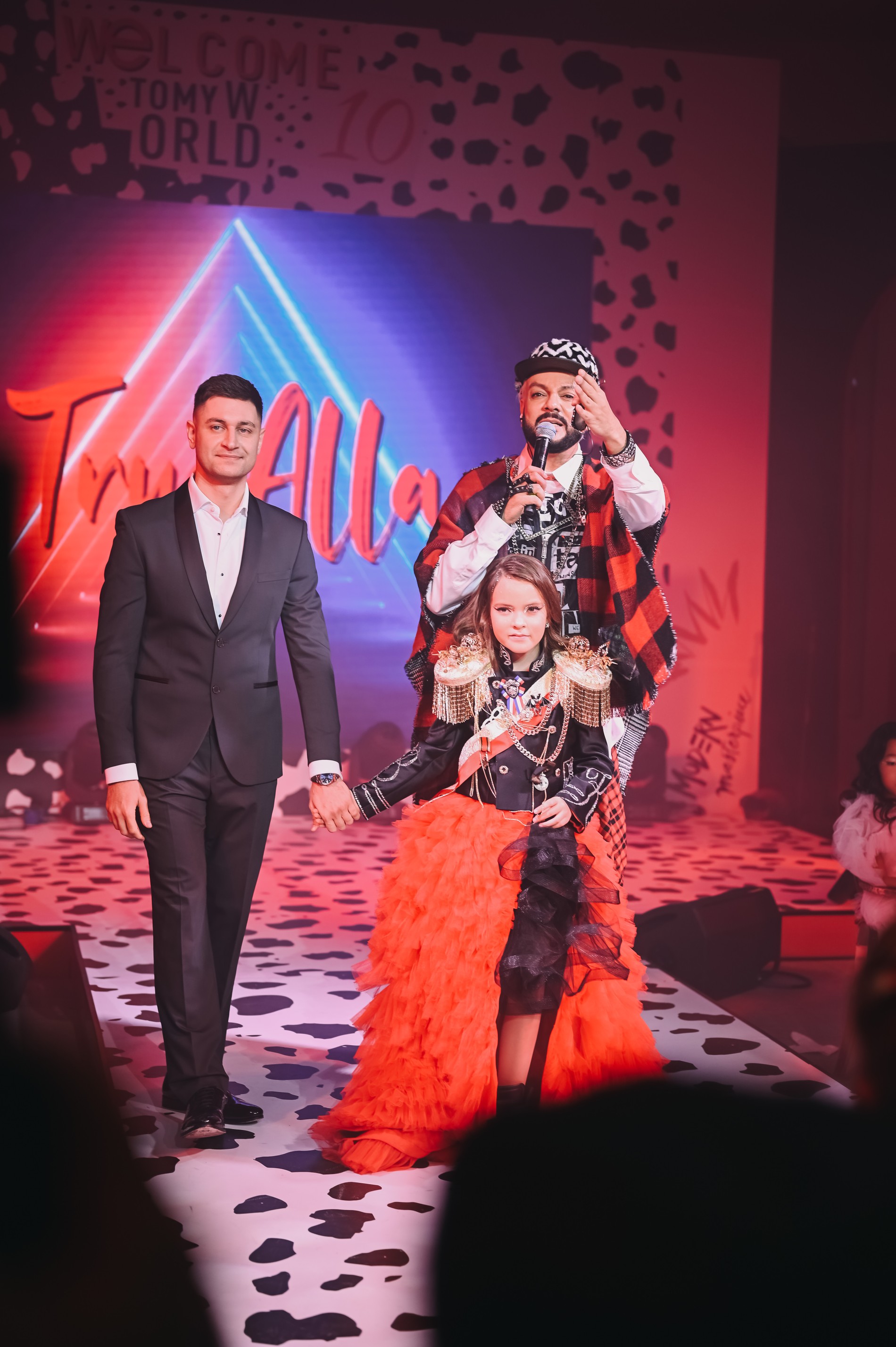 Дава с именинницей и Филиппом Киркоровым