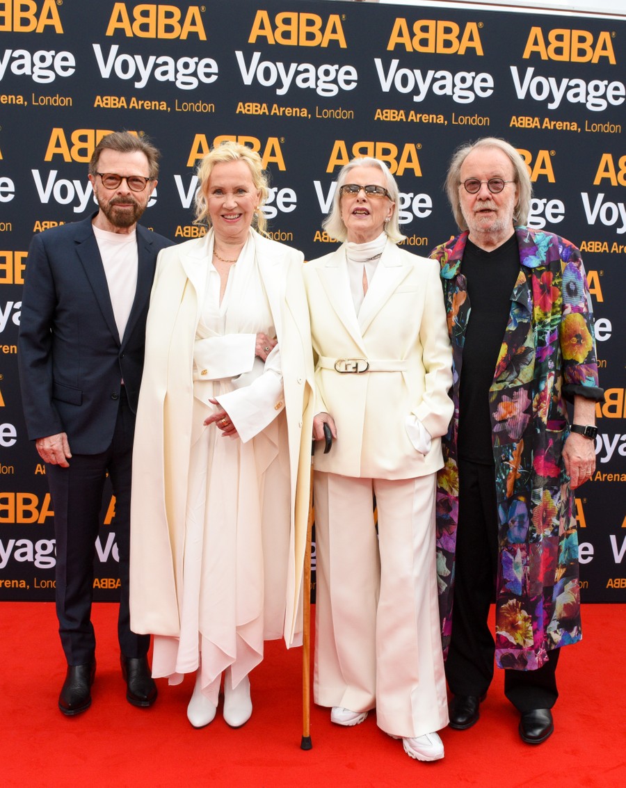 Как сегодня выглядит ABBA: группа в полном составе появилась на красной ...