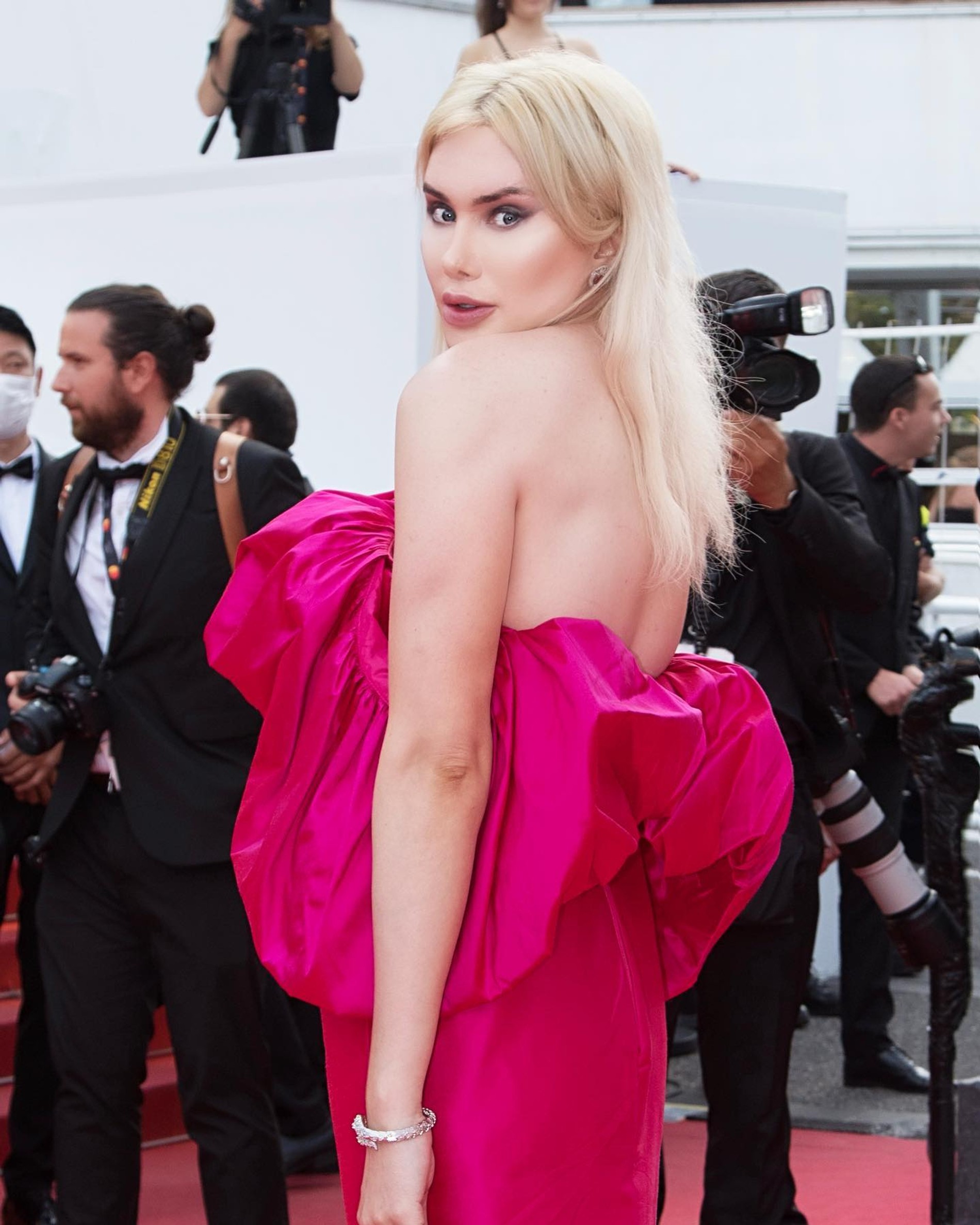 Instagram (запрещен в РФ) / londonoli