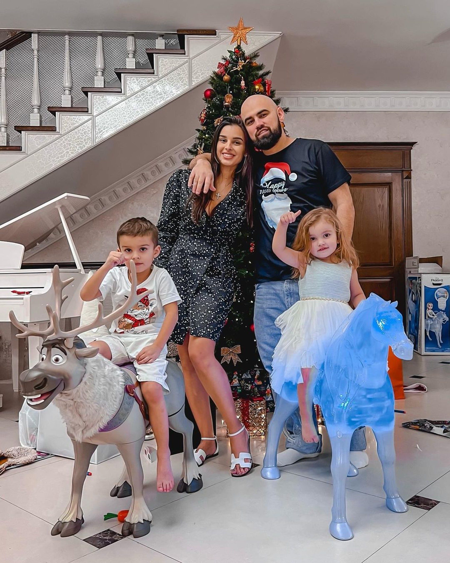 Instagram.com (запрещен в РФ) / jro888