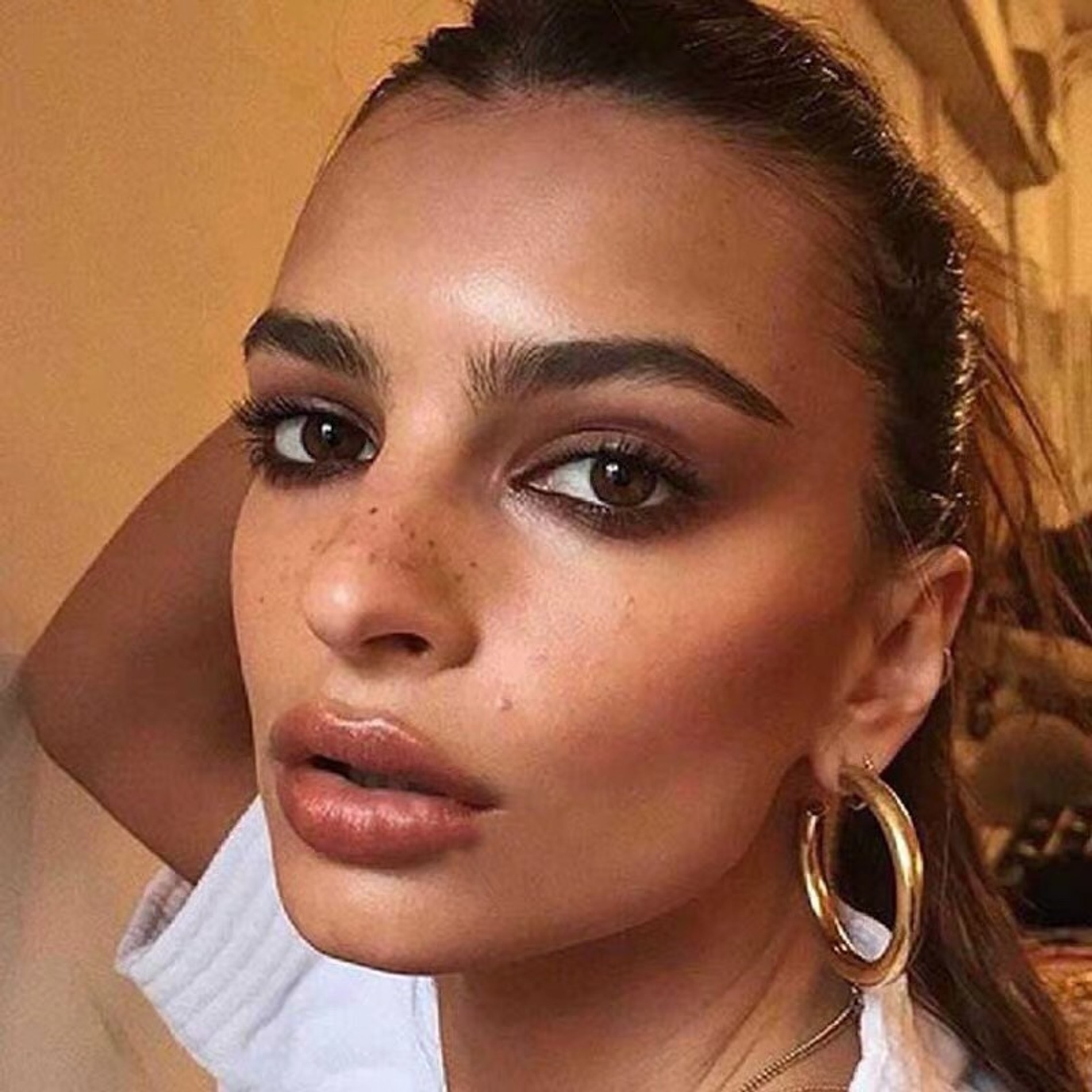 Фото: Instagram/@hungvanngo
На фото: Эмили Ратаковски