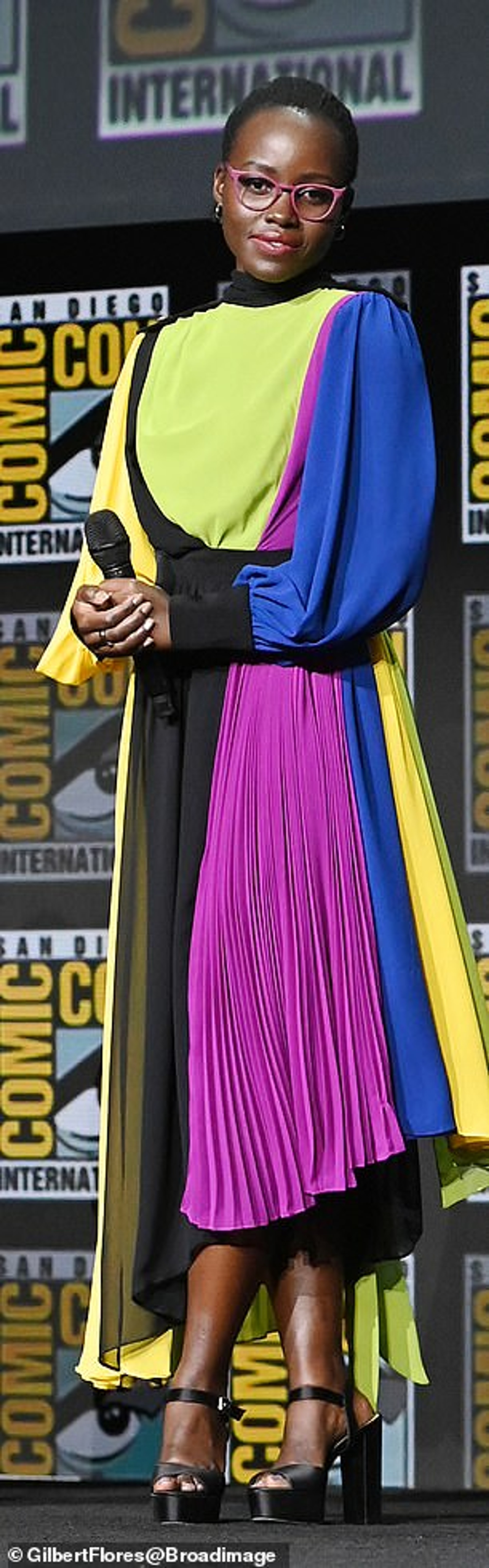 Лупита Нионго
Фото: GilbertFlores@Broadimage