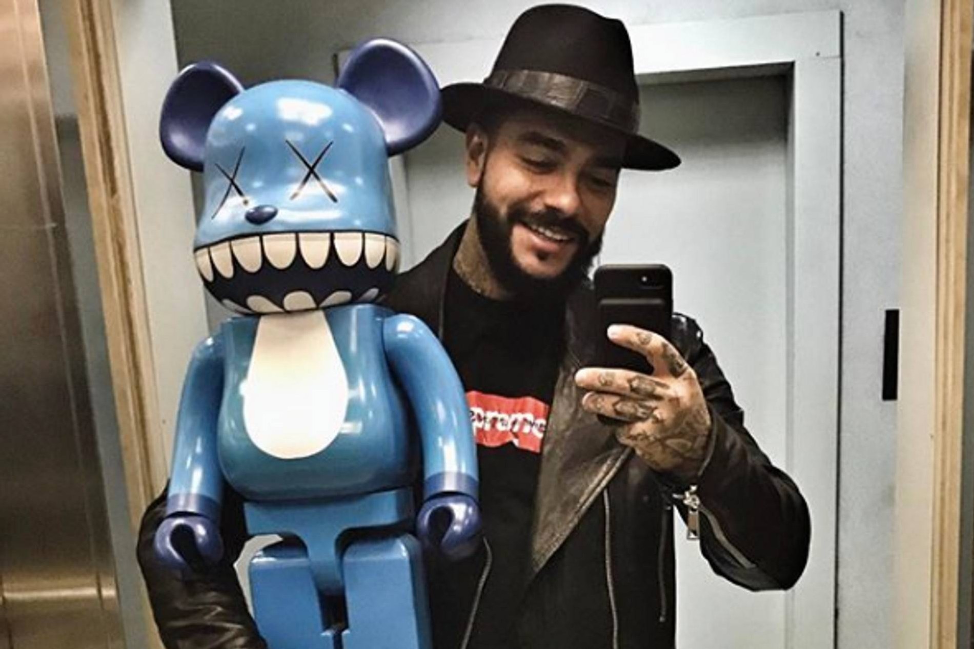 Мишки тимати. Bearbrick Тимати. KAWS Тимати. Be@RBRICK Тимати. Микки Маус Тимати.