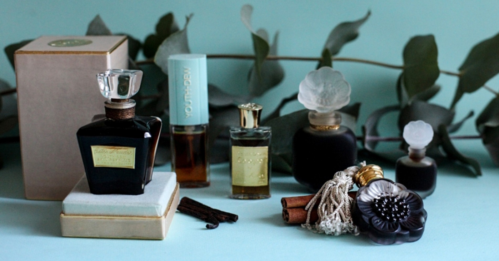 Духи Estee. Источник: Pinterest