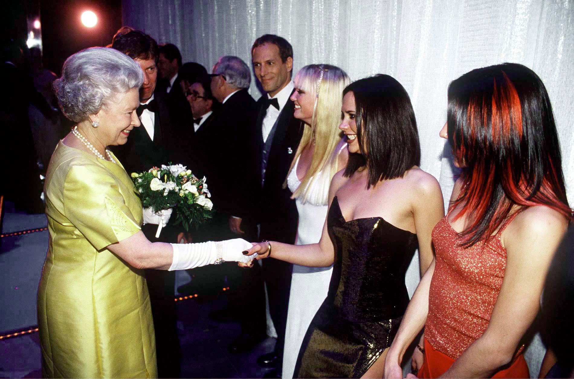 Королева и группа Spice Girls, 1 декабря 1997 год