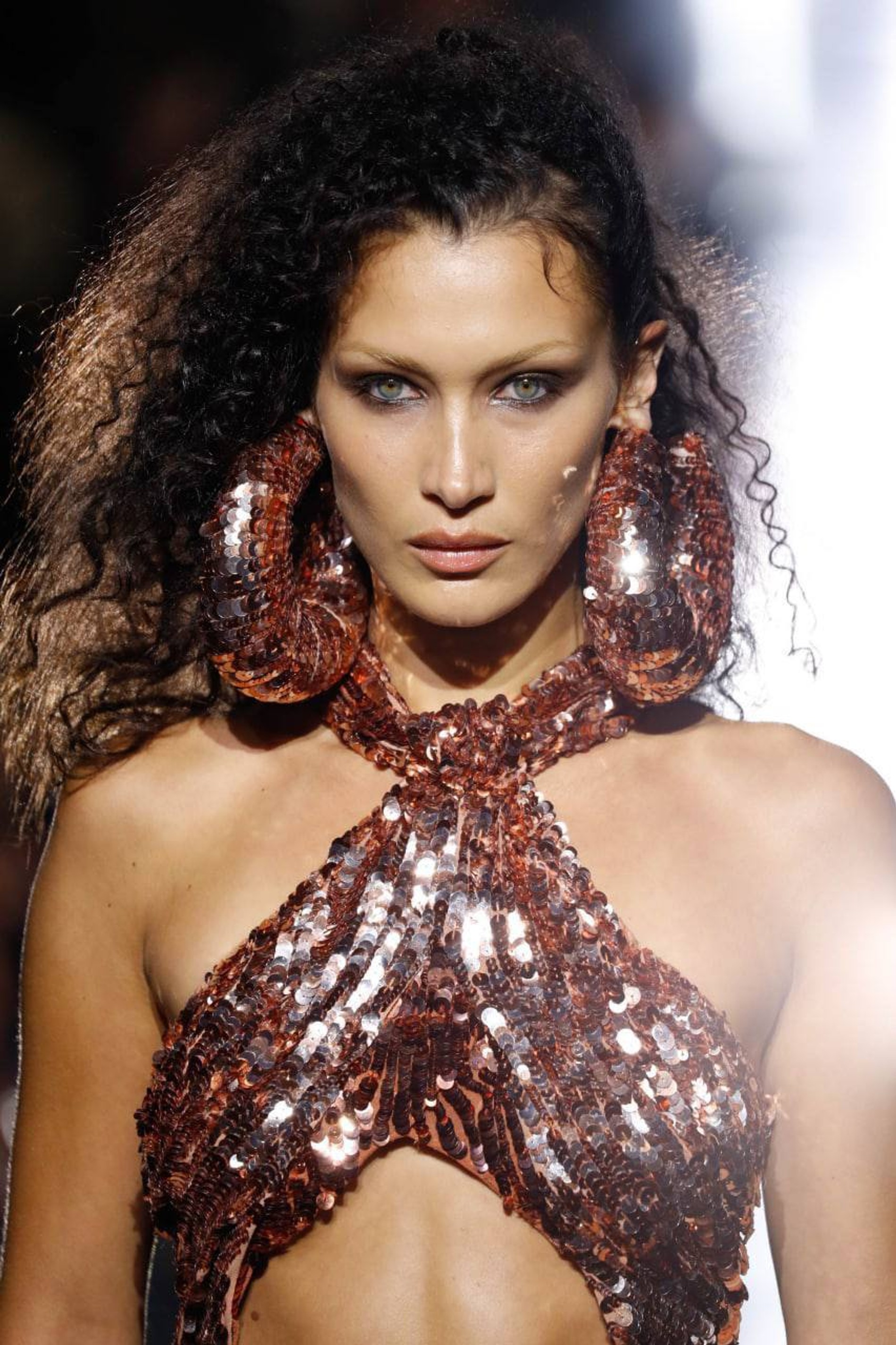 Фото: показ Tom Ford
Белла Хадид