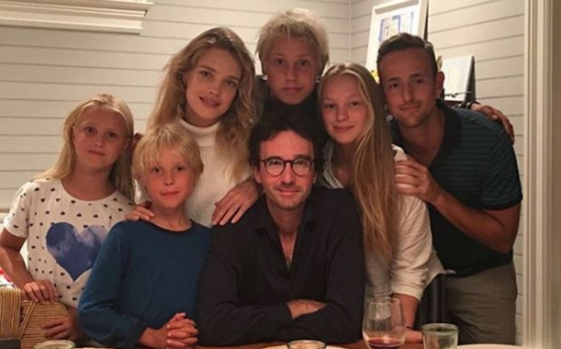 Наталья Водянова с мужем и детьми
Фото: Инстаграм (запрещен в РФ)