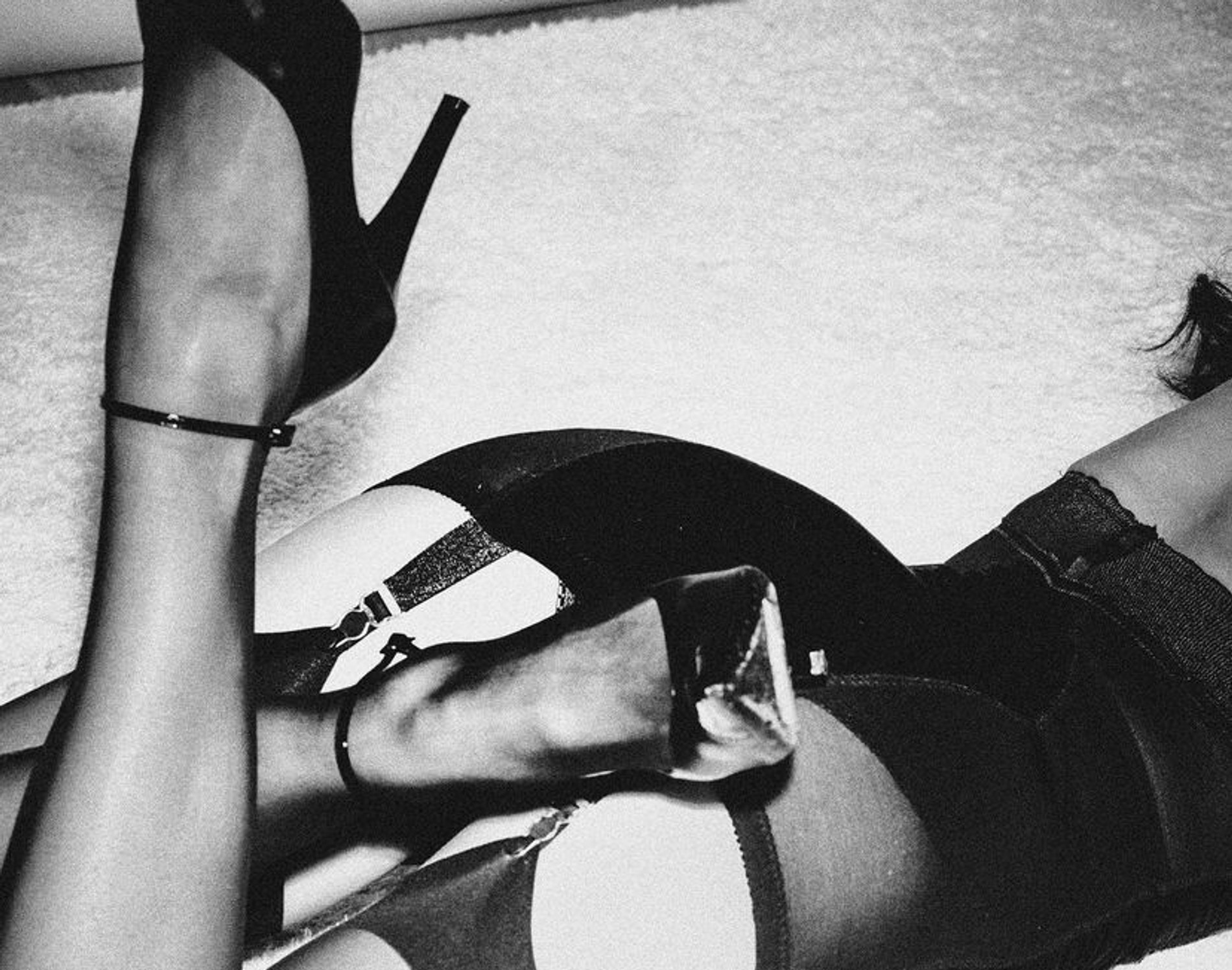 Детали образа
Фото: Инстаграм (запрещен в РФ) / irinashayk