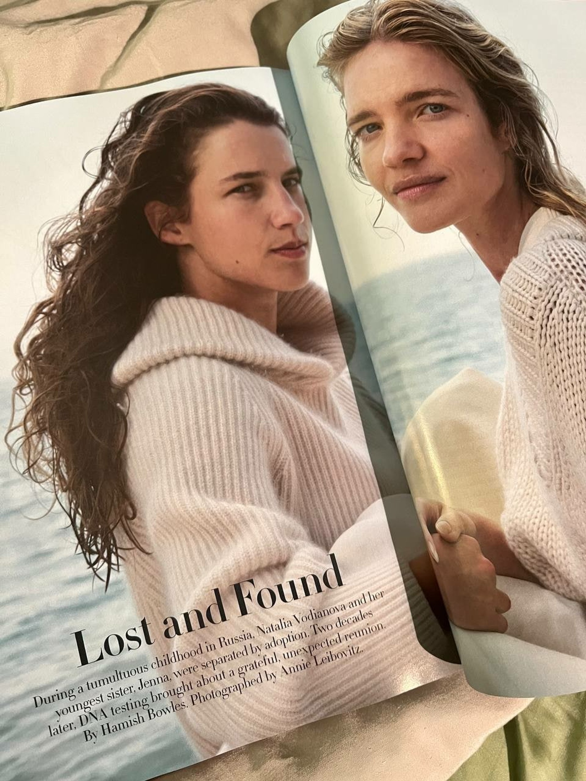 Наталья Водянова с сестрой Дженнифер Бернс в съемке для американского Vogue
Фото: соцсети