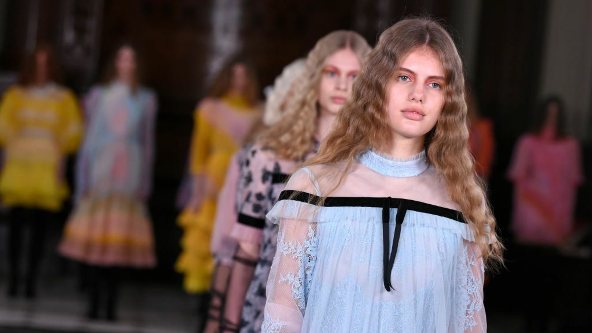 Ради «подиумного» эффекта придется постараться — но результат того стоит
Источник: Getty Images