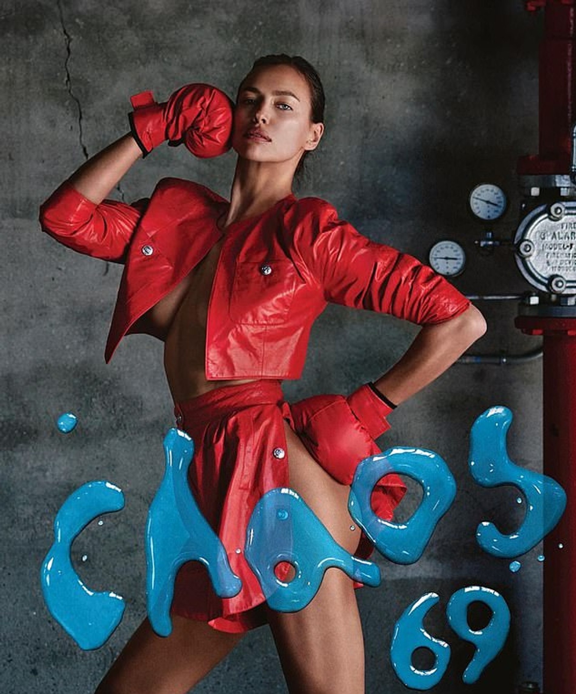 Ирина Шейк на обложке Chaos 69
Фото: Инстаграм (запрещен в РФ) Ирины Шейк