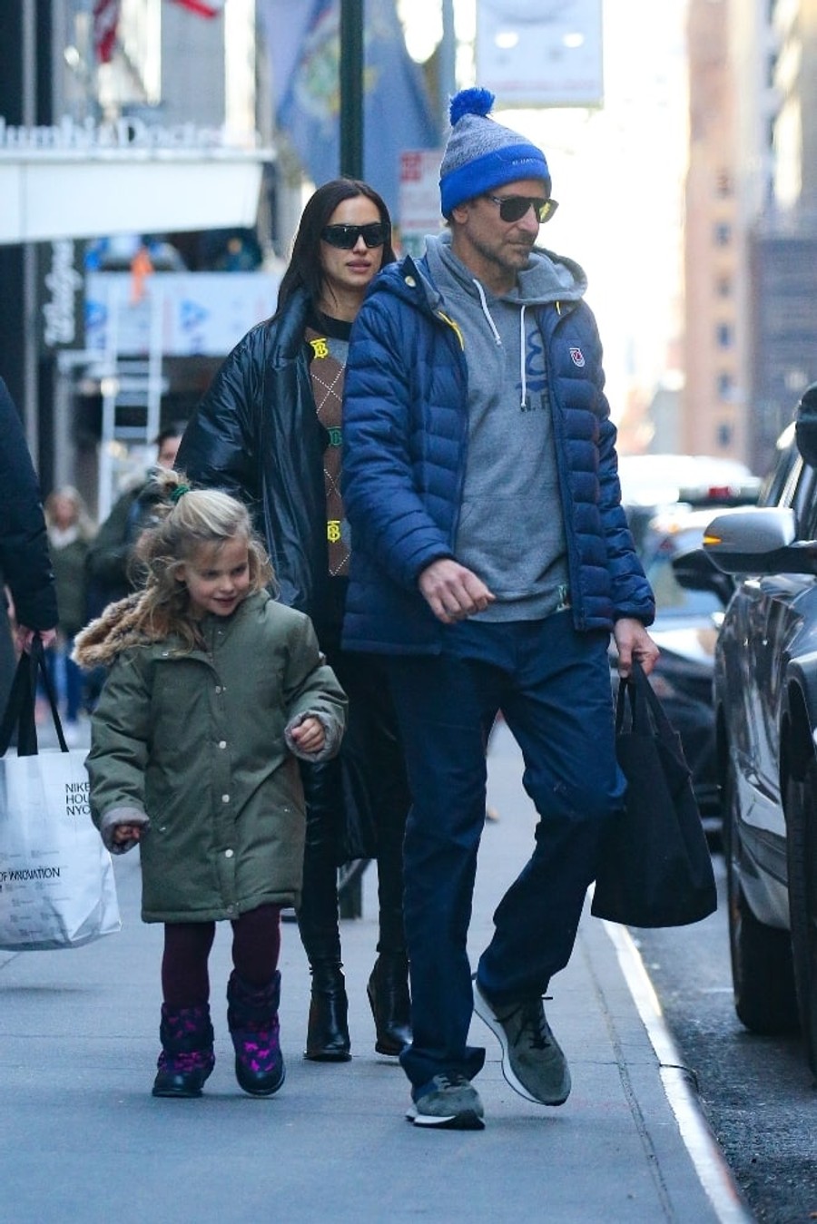 Ирина и Брэдли с дочкой Леей в Нью-Йорке
Фото: Getty