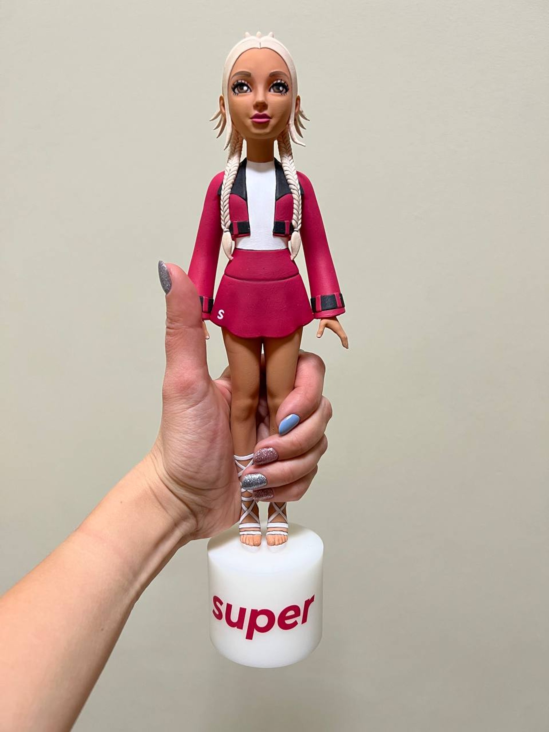 Награда от Super для Юли Гаврилиной