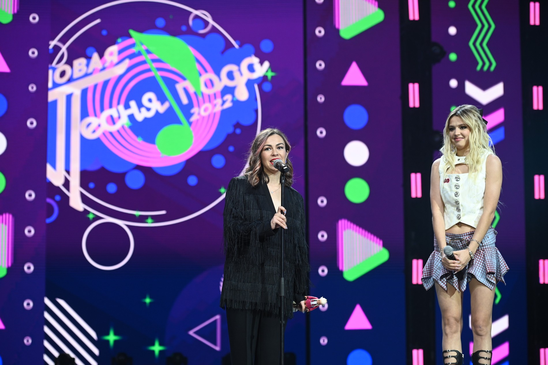 Юлия Гаврилина получает награду от Super
Фото: Super / Марченко Александра