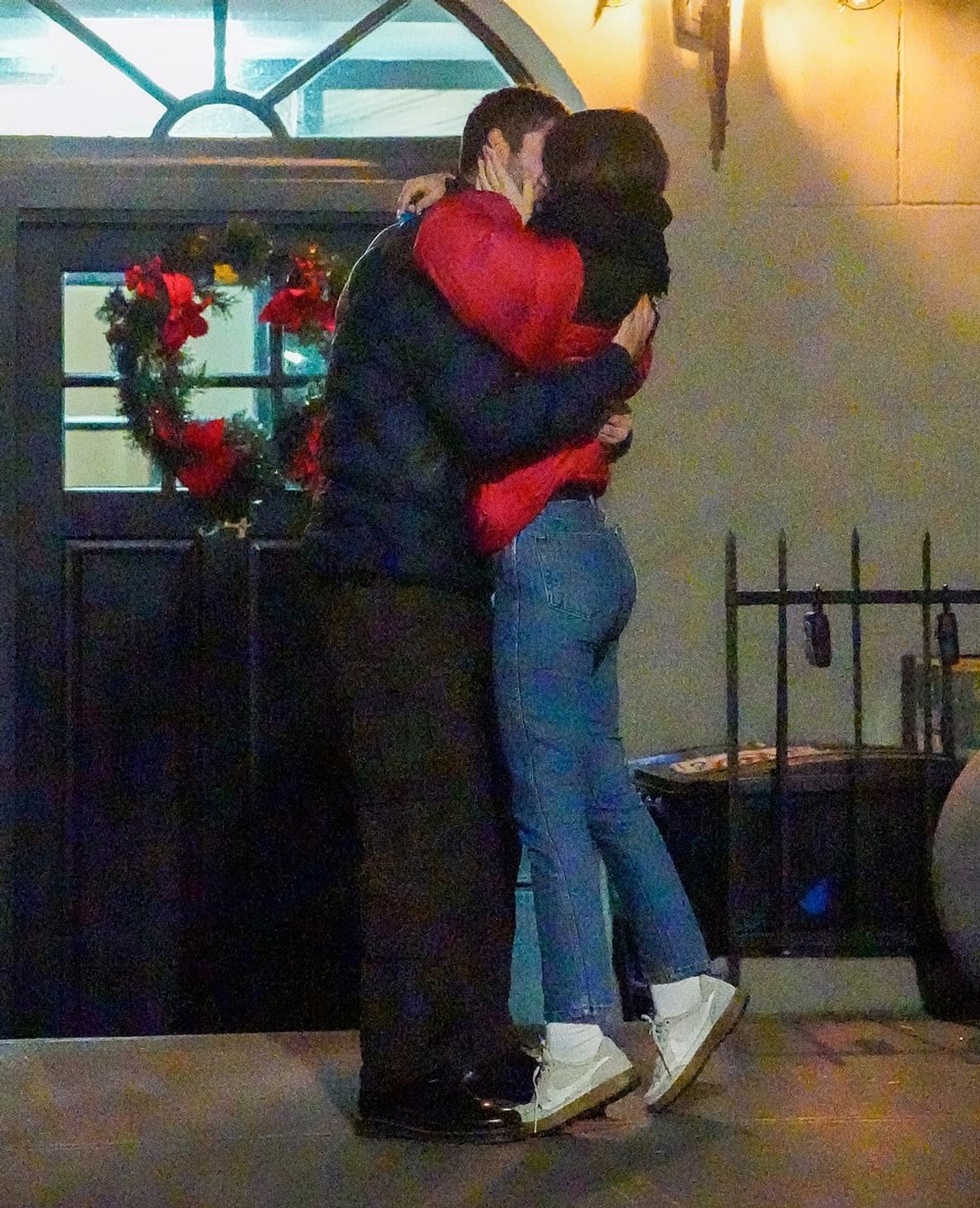 Эмили с новым бойфрендом
Фото: Dailymail