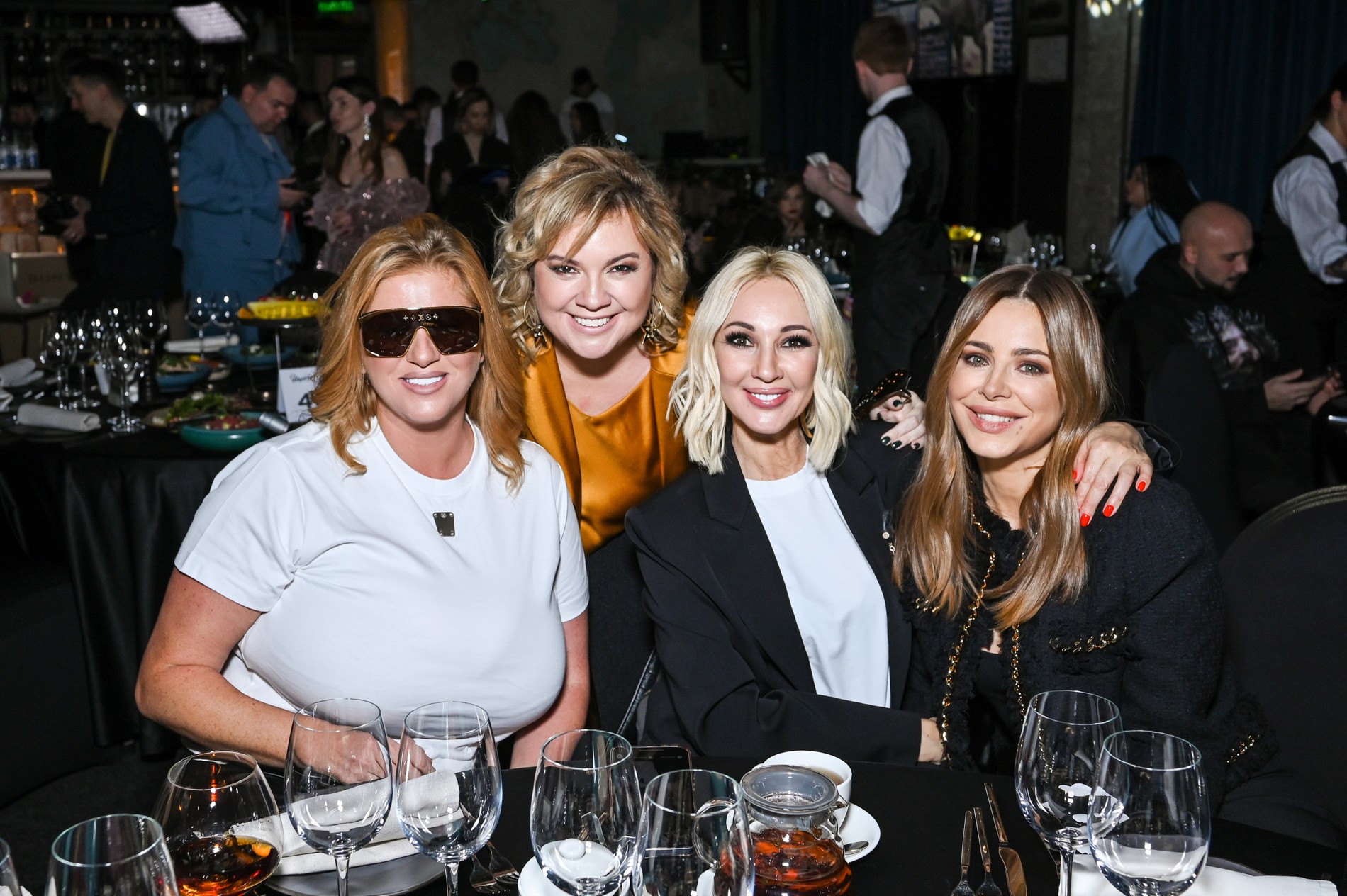 Инна Тлиашинова, Алена Жигалова, Лера Кудрявцева, Ани Лорак. Фото: Super.ru / Александра Марченко