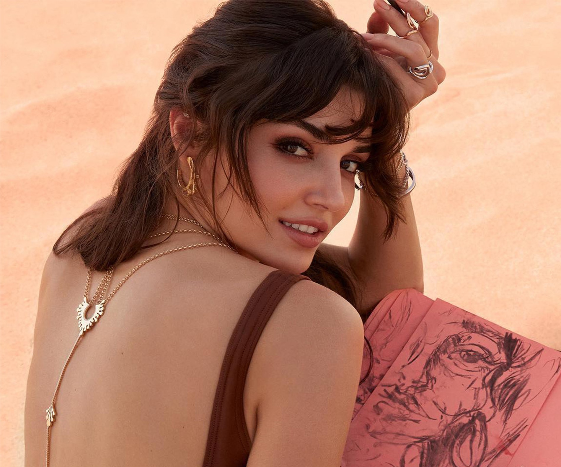 Ханде Эрчел
Фото: fashionsoaptv.it