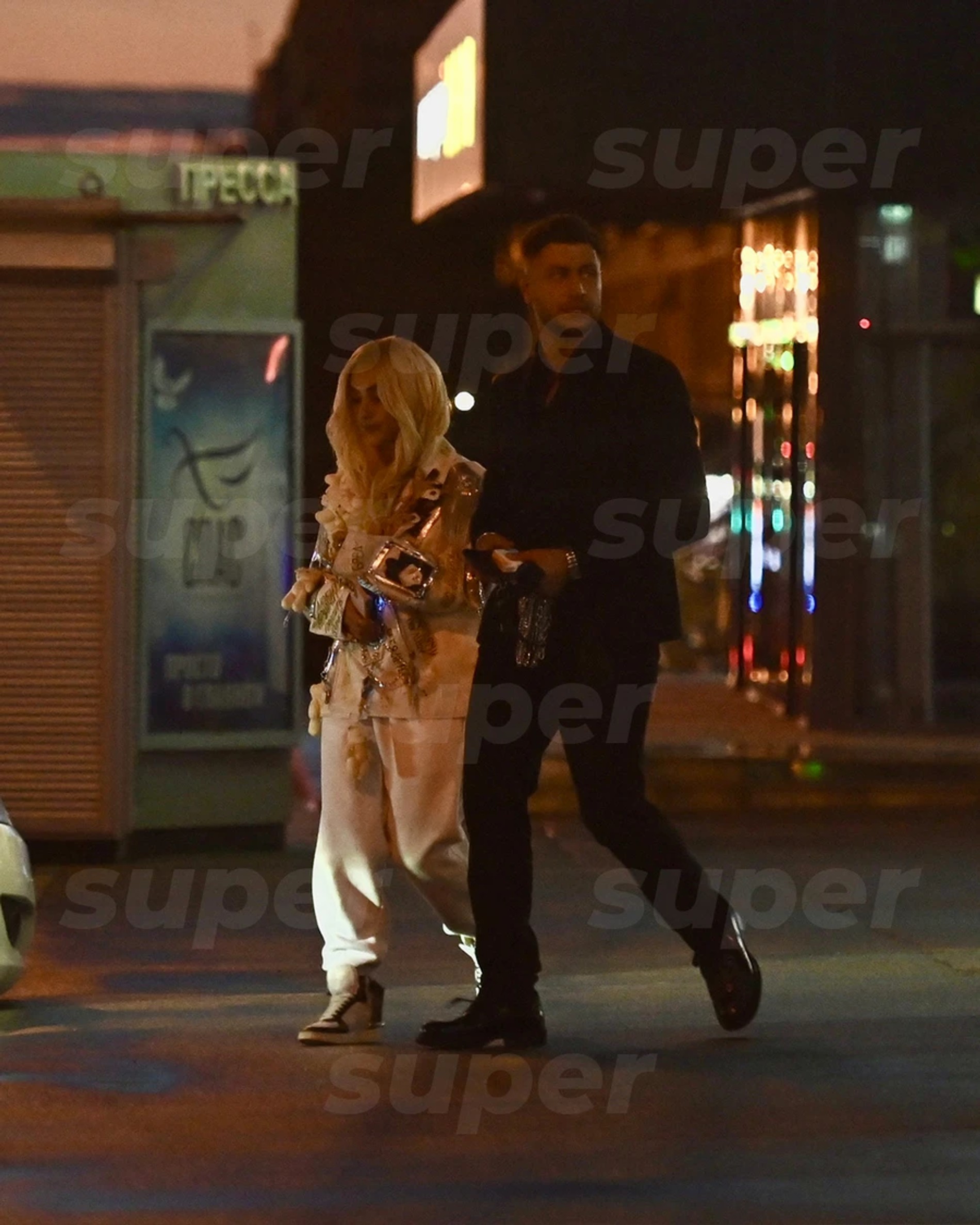 Мари Краймбрери и Дава
Фото: Super