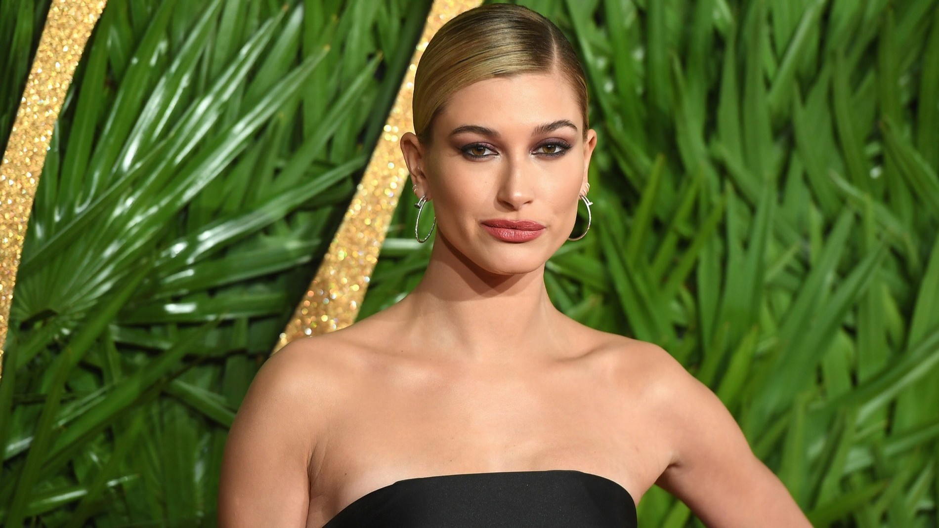 Хейли Бибер откровенно рассказала о своей жизни после микроинсульта