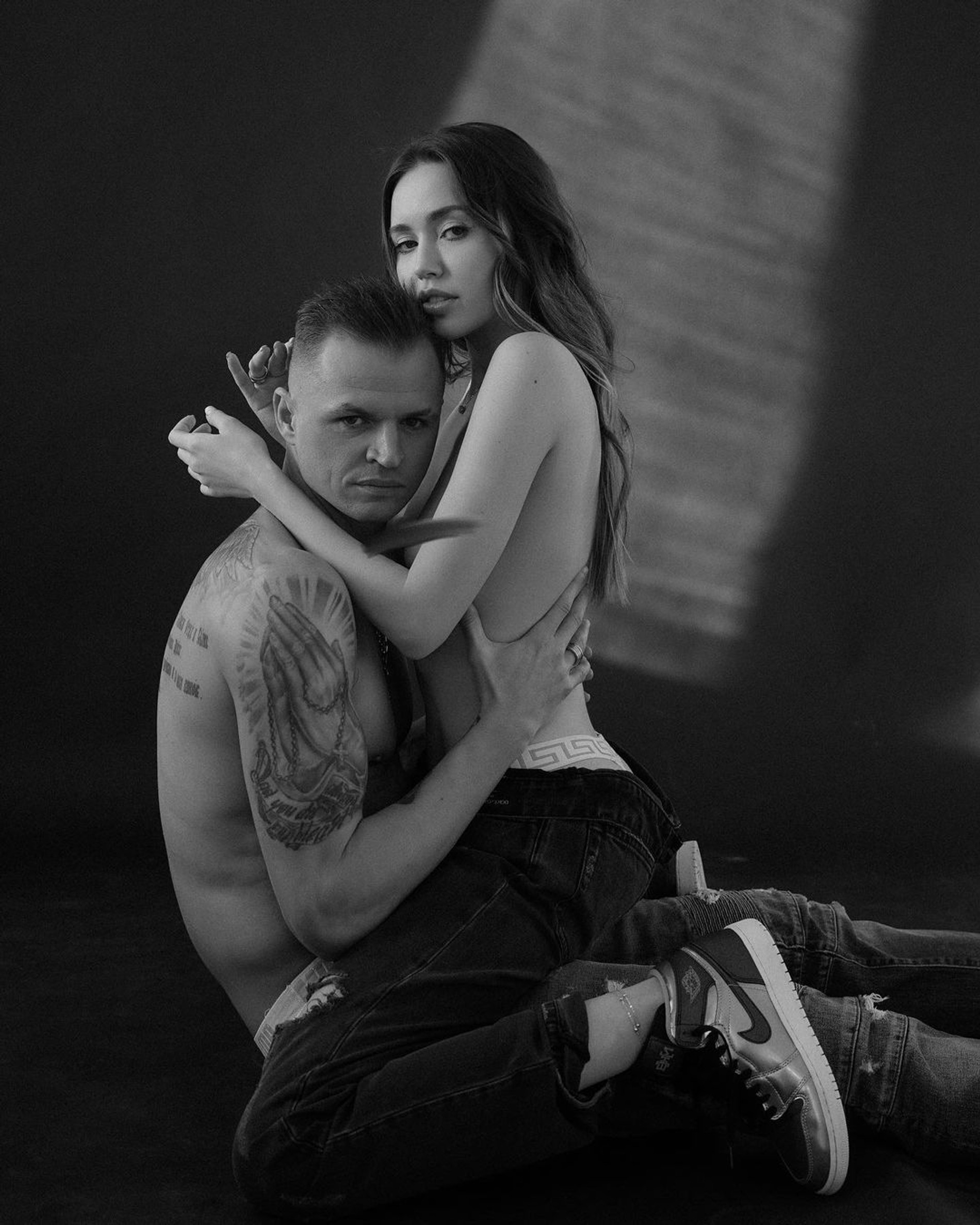 Дмитрий Тарасов с супругой Анастасией
Фото: Инстаграм (запрещен в РФ) / @tarasov23