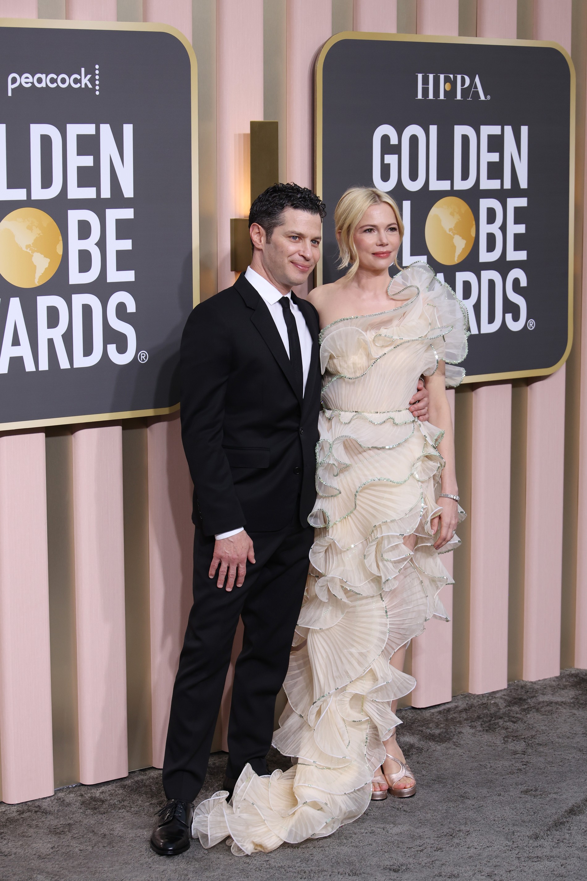 Томас Кейл и Мишель Уильямс на премии «Золотой глобус»
Фото: Getty Images