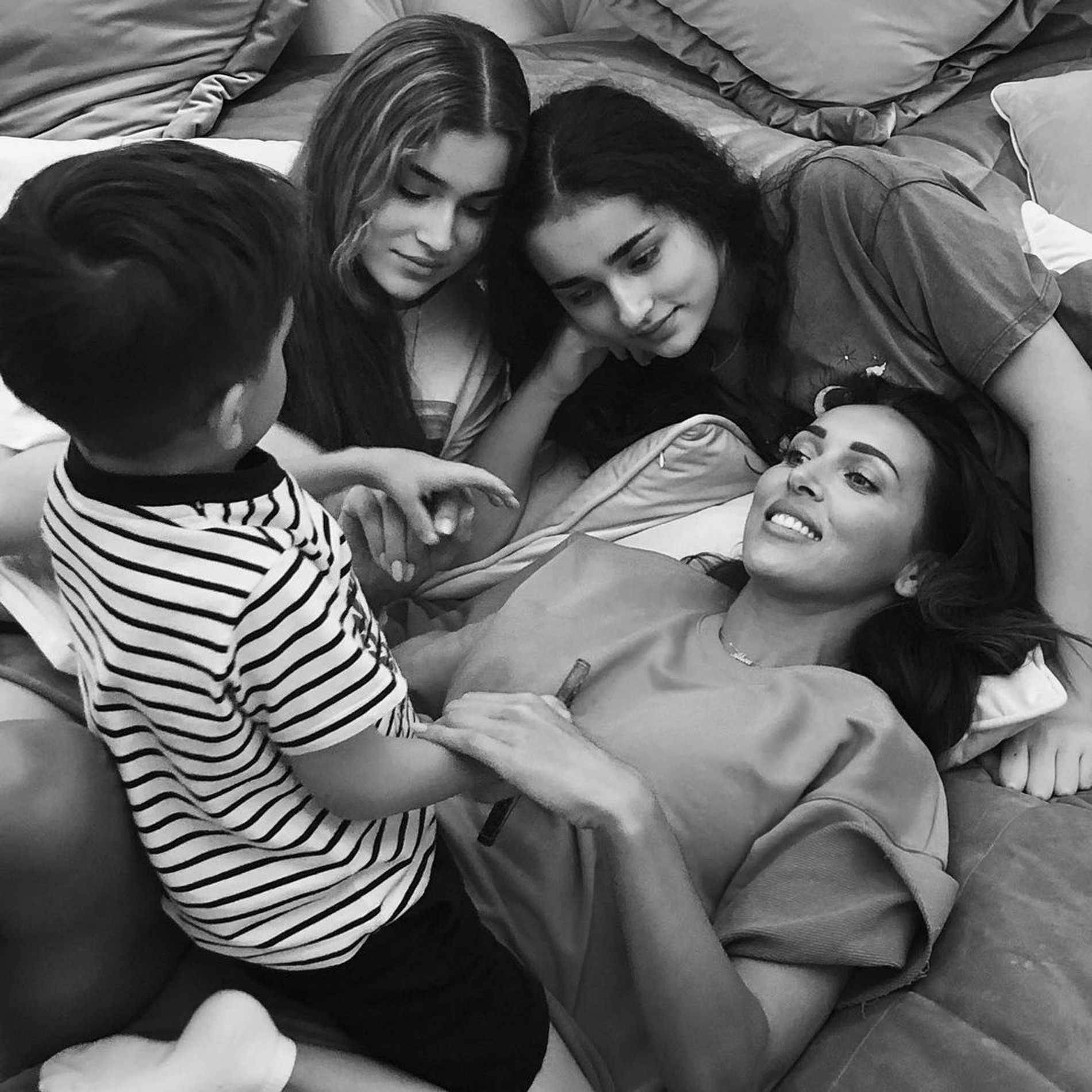 Алсу
Фото: Инстаграм (запрещен в РФ) / @alsou_a