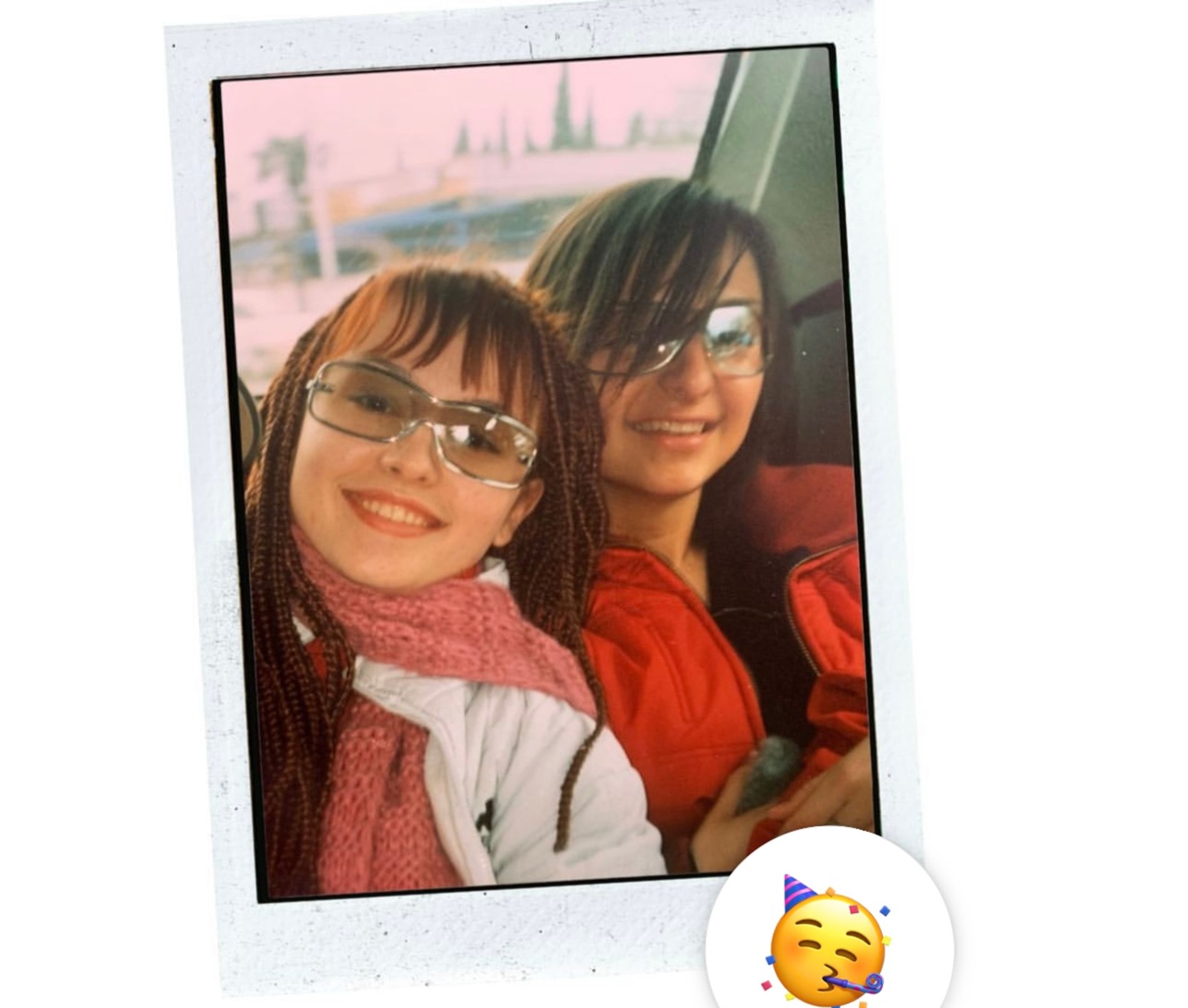 Екатерина Варнава (справа) и ее подруга Мария Кравченко в юности
Фото: Инстаграм (запрещен в РФ)