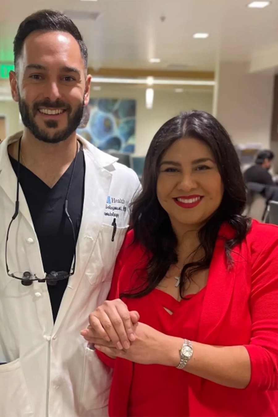 Женщина сделала маникюр в салоне красоты и заболела редкой формой рака