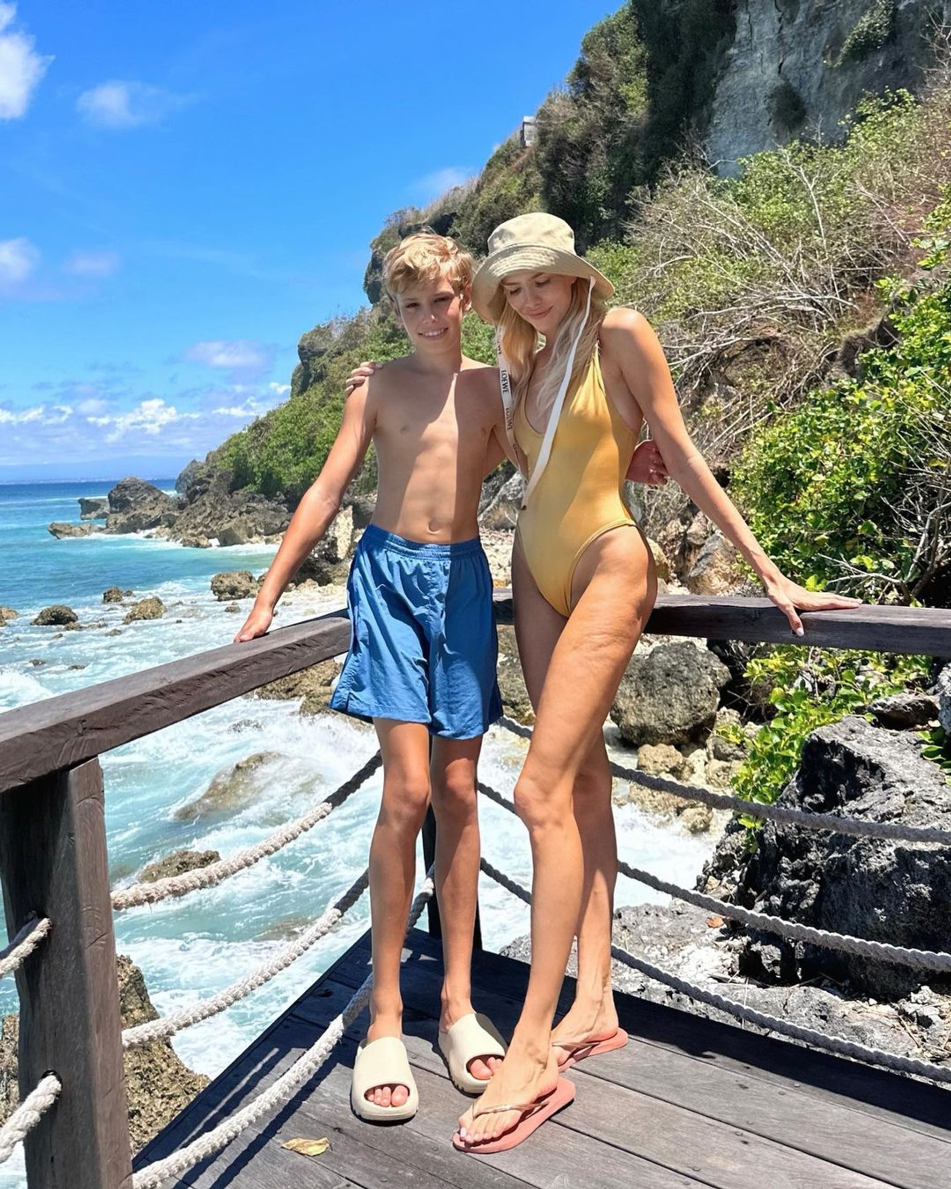 Елена Перминова с сыном
Фото: Инстаграм (запрещен в РФ) / @lenaperminova