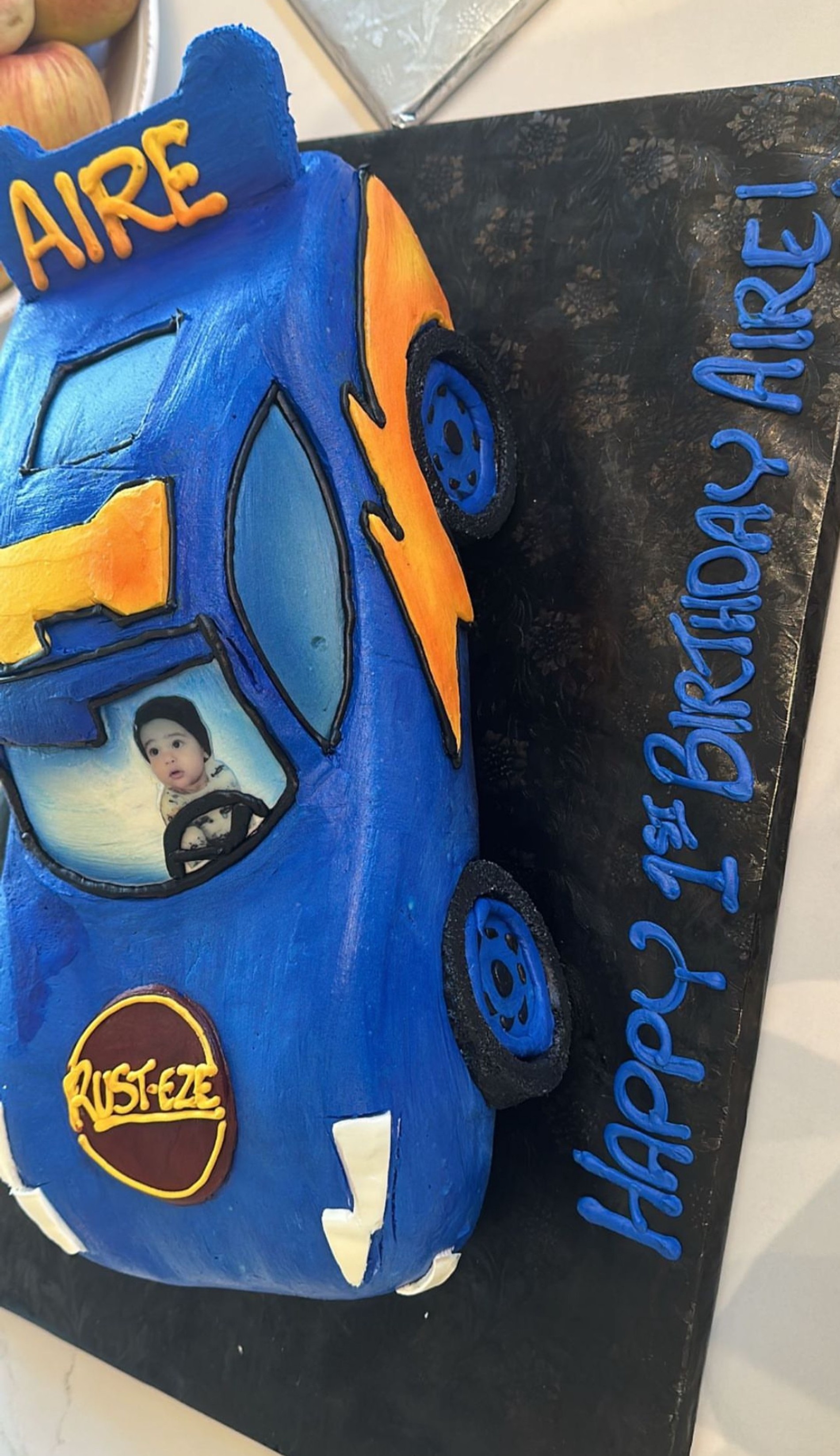 День рождения Эйра
Фото: Инстаграм (запрещен в РФ) / @kyliejenner