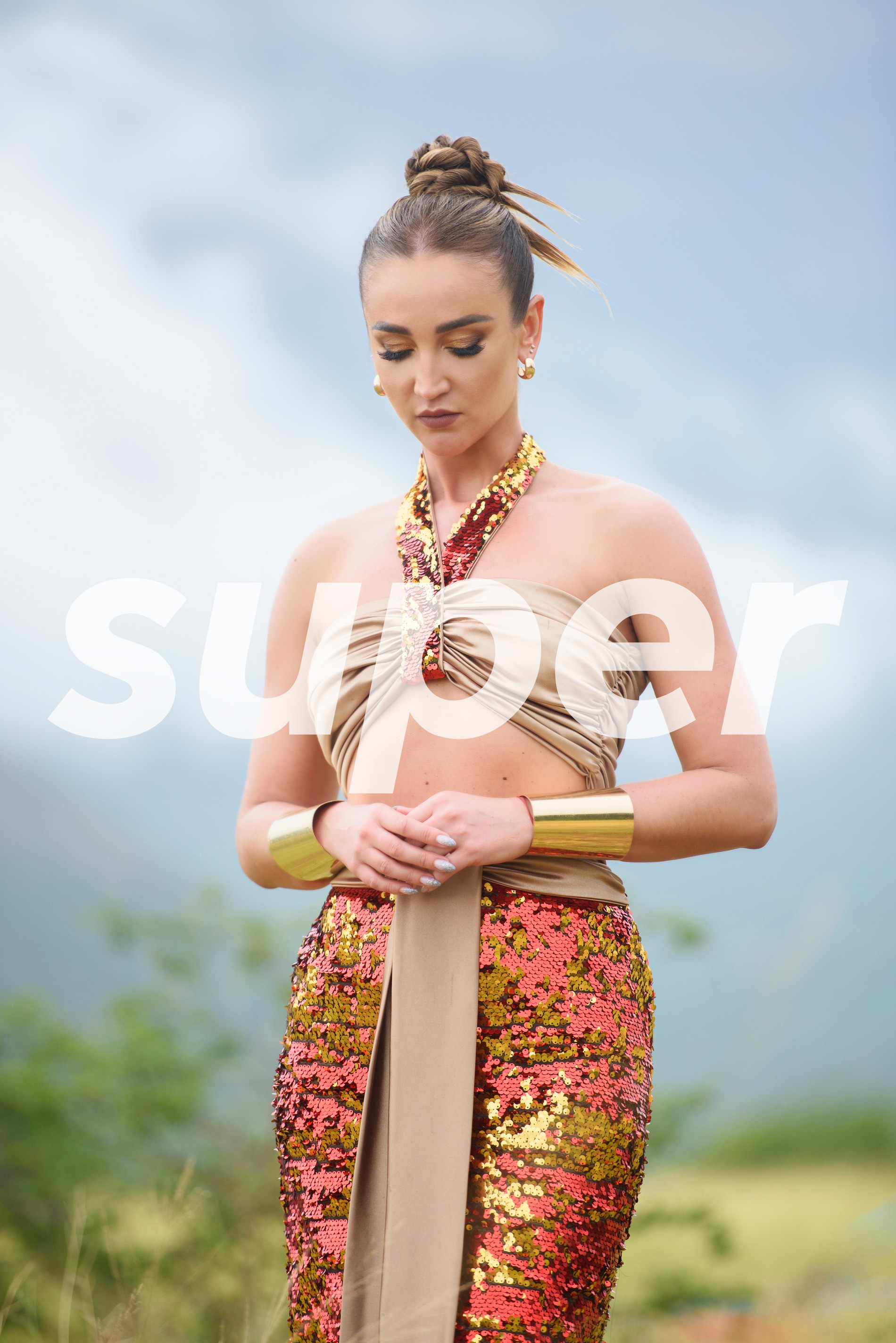 Ольга Бузова
Фото: Super