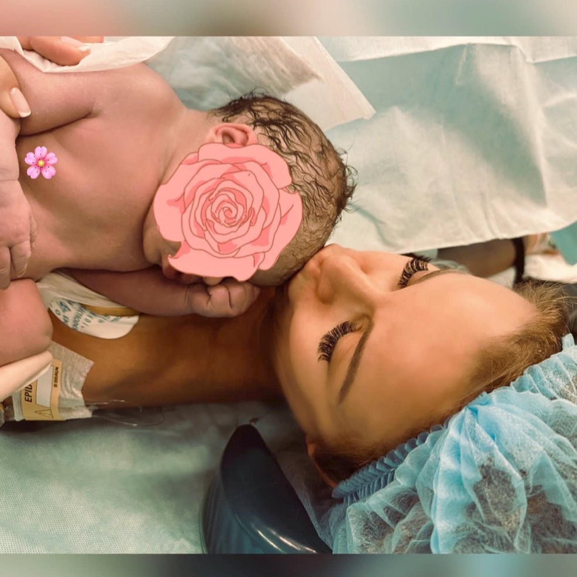 Ольга Орлова с новорожденной дочерью
Фото: Инстаграм (запрещен в РФ) / @olgaorlova1311