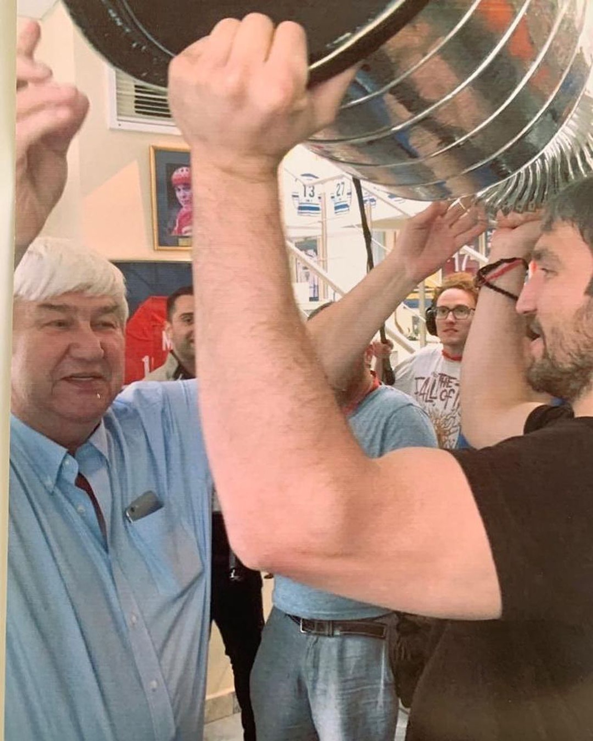 Александр Овечкин с отцом
Фото: Инстаграм (запрещен в РФ) / @aleksandrovechkinofficial