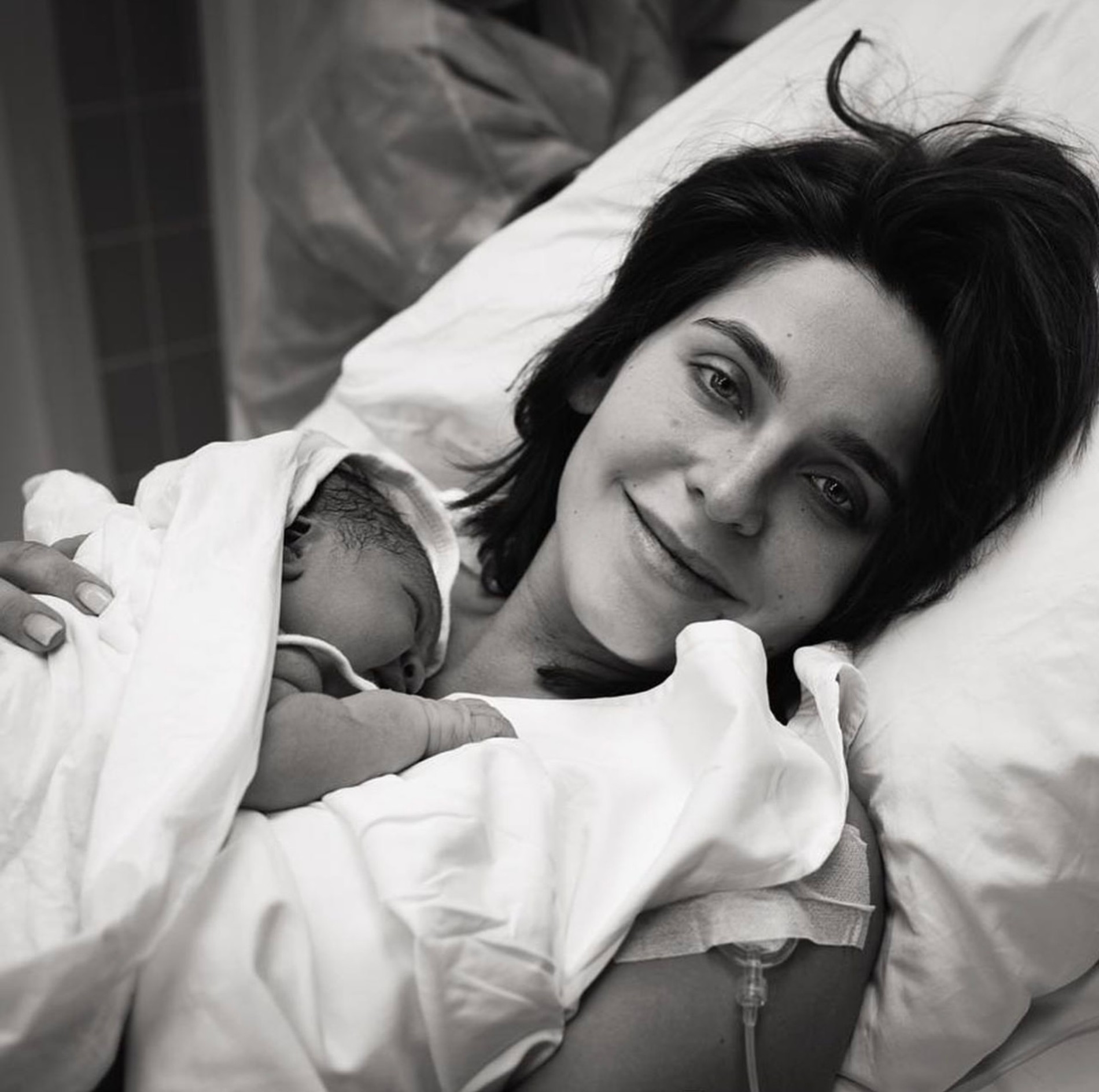 Лиза Моряк с новорожденной дочерью
Фото: Инстаграм (запрещен в РФ)