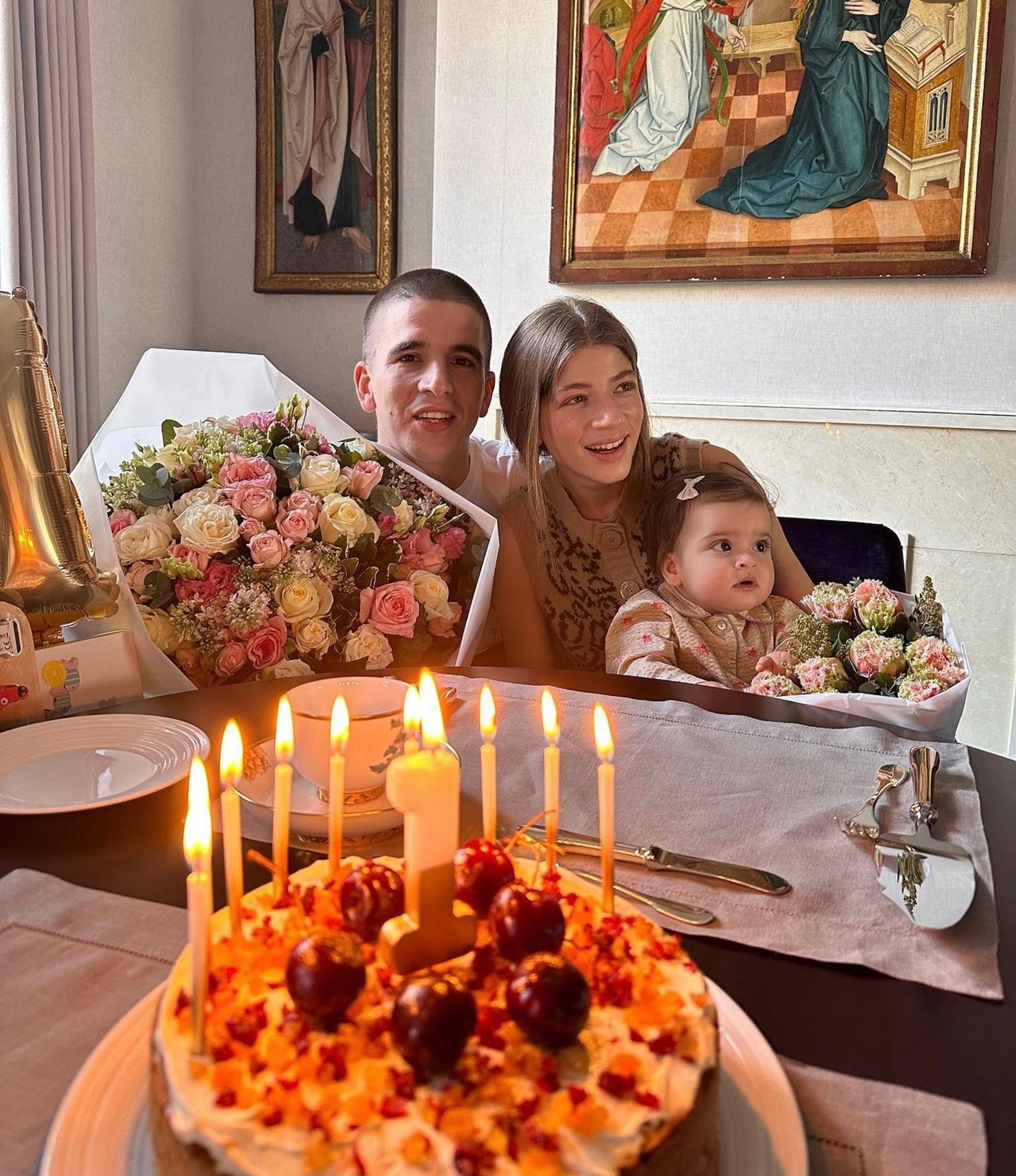 Фото с дня рождения дочки Саши Новиковой и Федука
Фото: Инстаграм (запрещен в РФ) @howtosasha