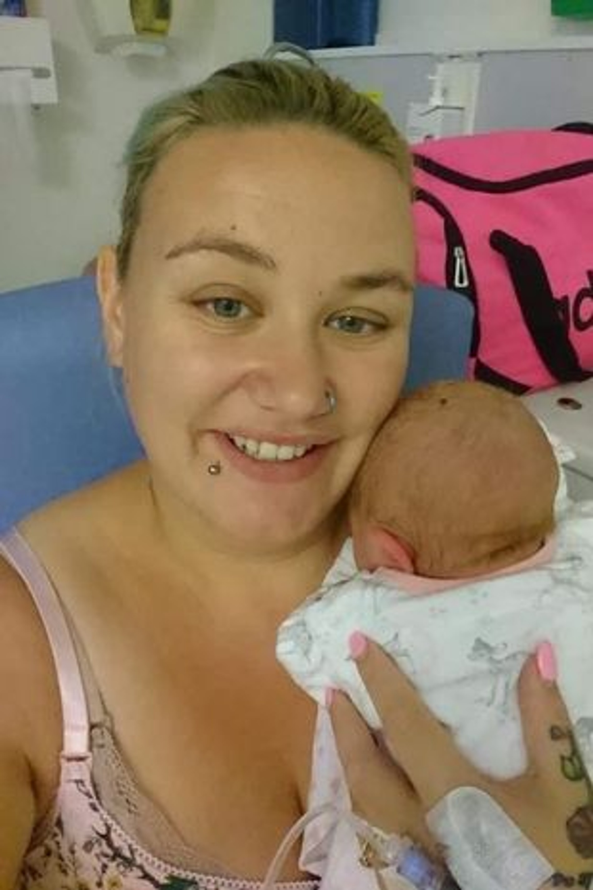 Пиппа с новорожденной Бэмби
Фото: The Mirror