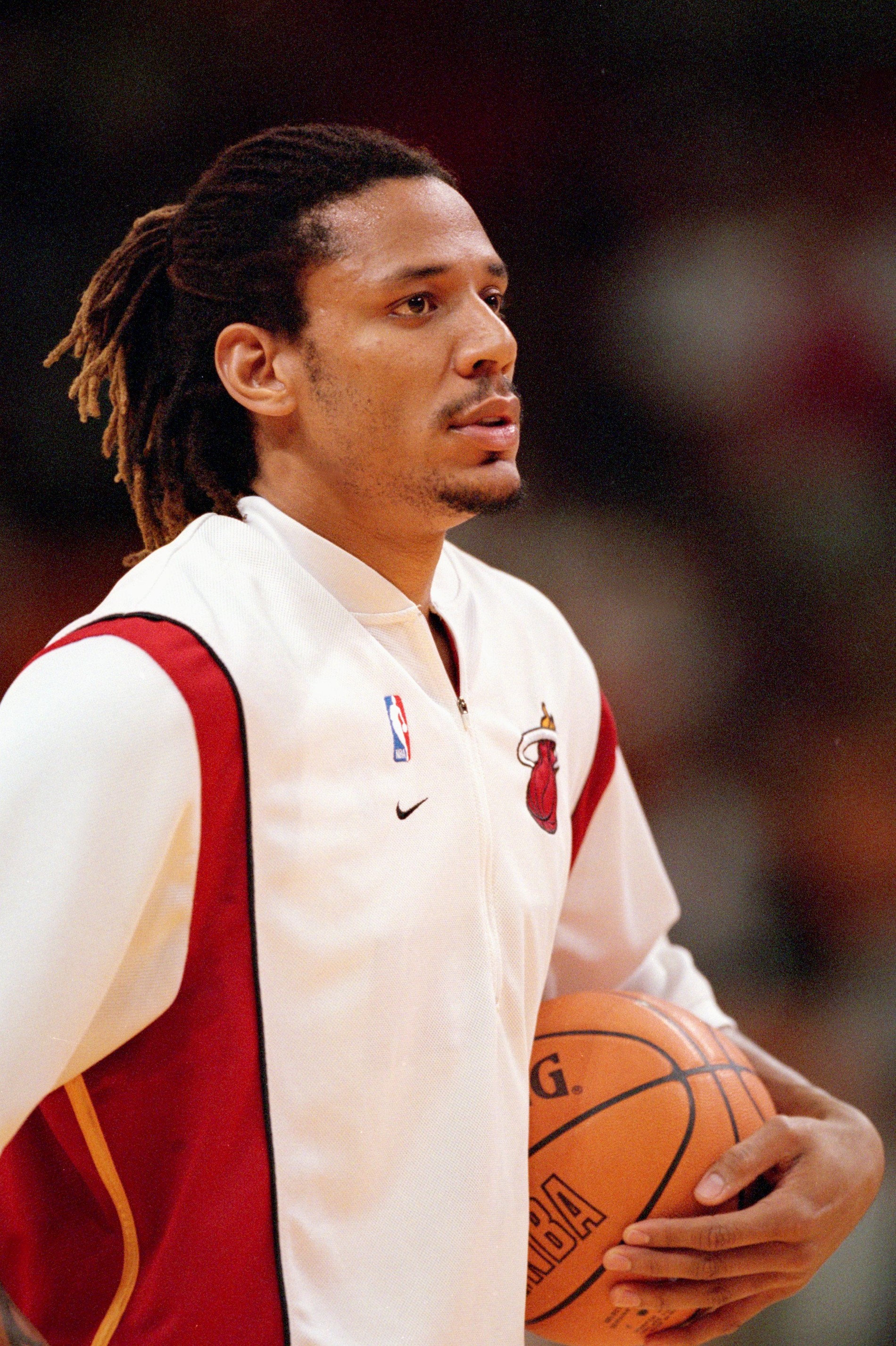 Брайан Грант играл за «Майами Хит», прежде чем в середине 2000-х заметил тревожные симптомы с координацией
Фото: Getty Images