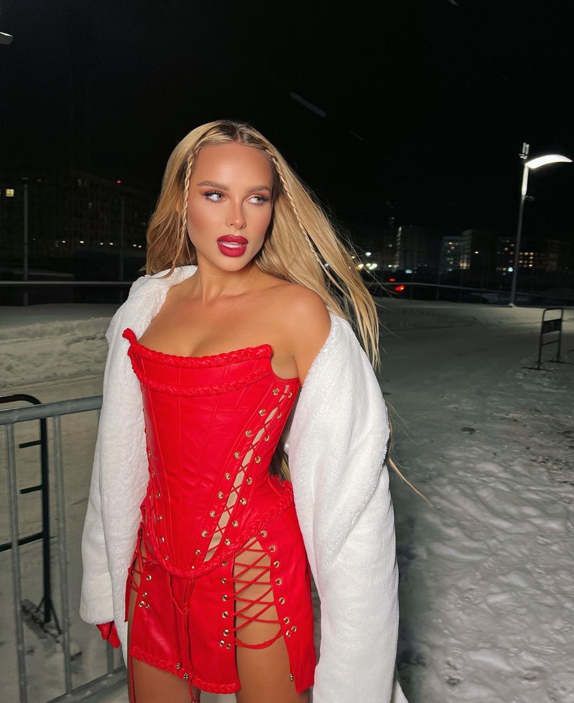 Ханна 
Фото: Инстаграм (запрещен в РФ) @offi_hanna